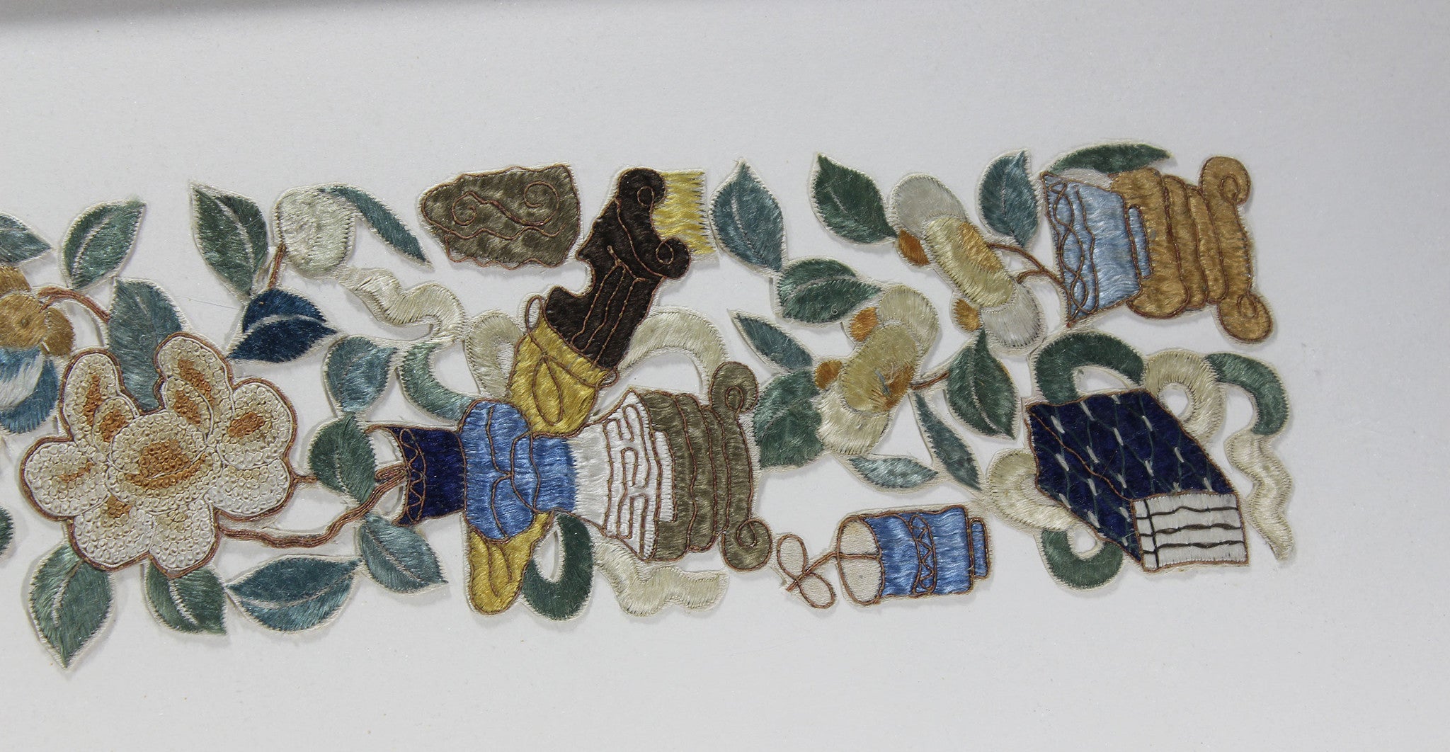 Antique Chinese Silk Embroidered Tapestry