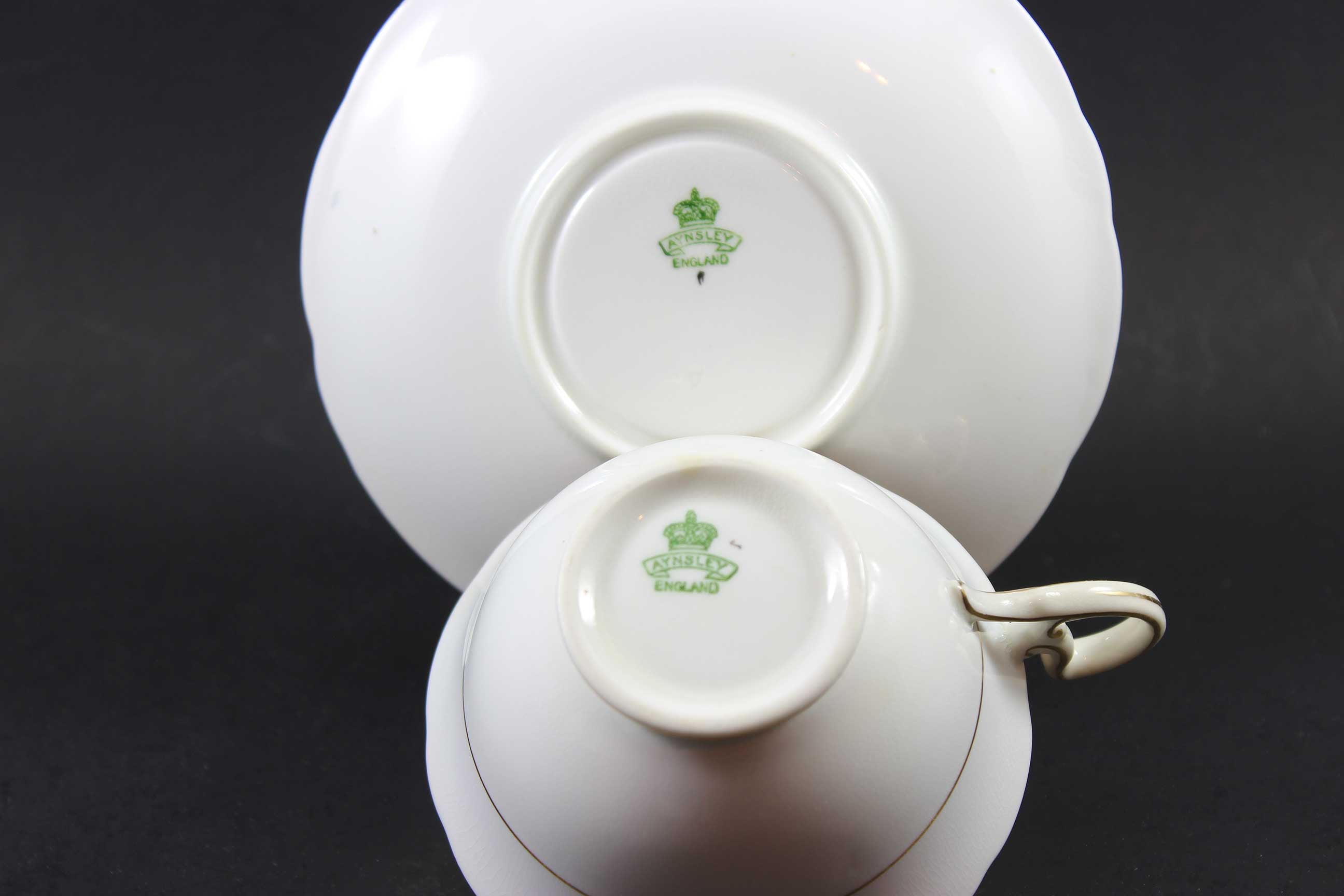 Aynsley Fine Bone China, Romany Pattern