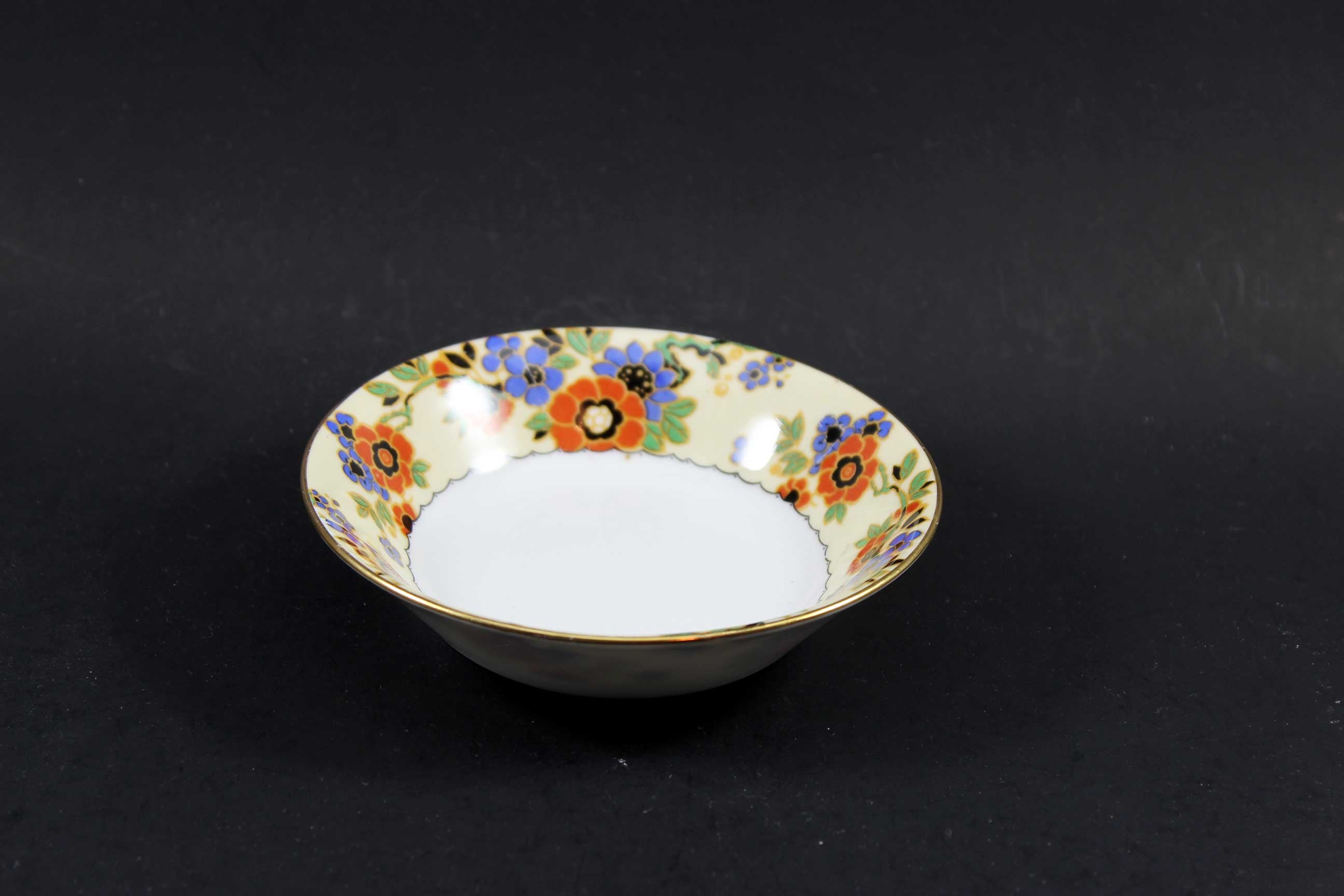 Aynsley Fine Bone China, Romany Pattern
