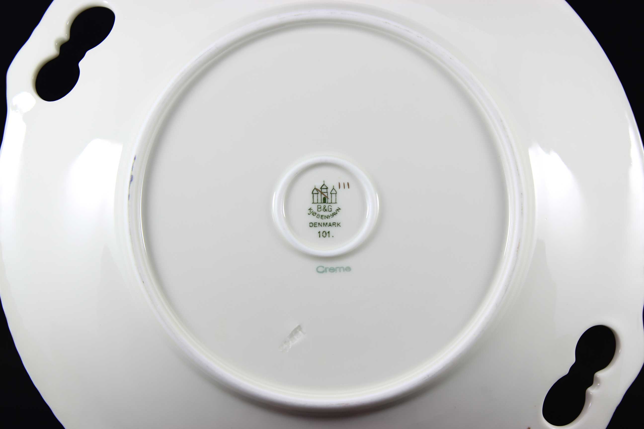 Bing & Grondahl, Akjaer, White Cake Plate (Cream)