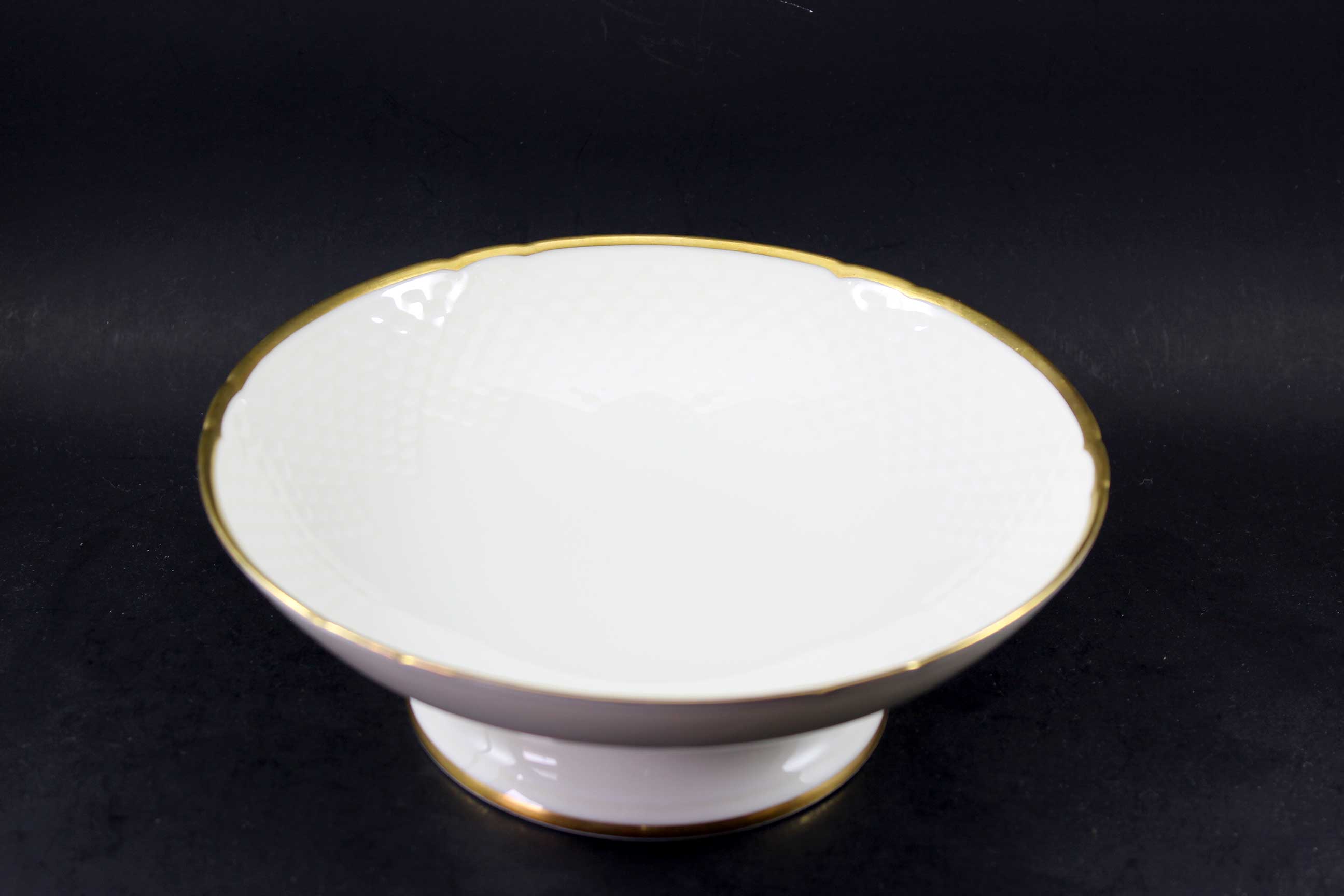 ing & Grondahl, Akjaer, White Pedestal or Compote Dish (Cream)