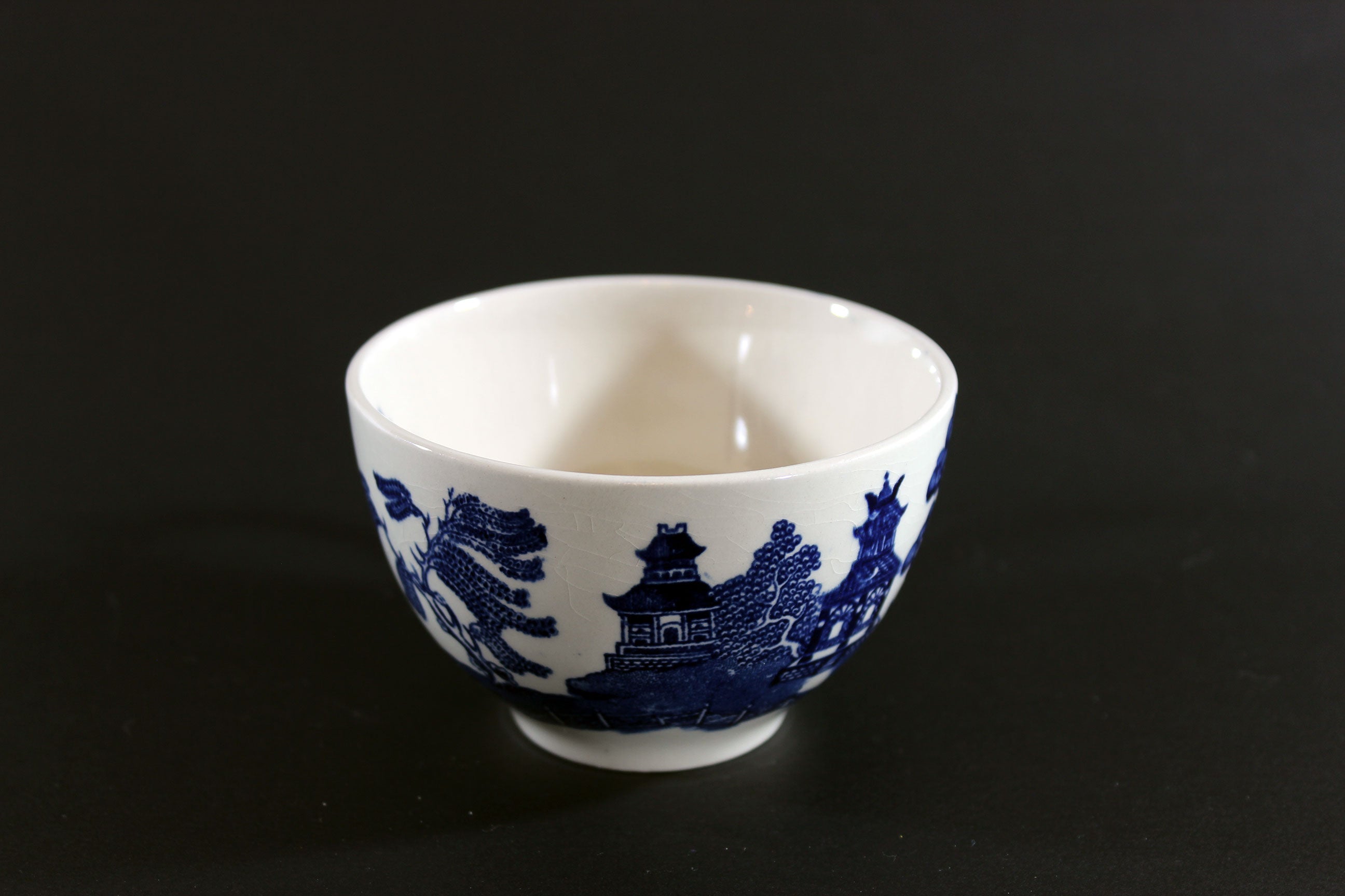 Blue Willow Medium Pagoda Teacup