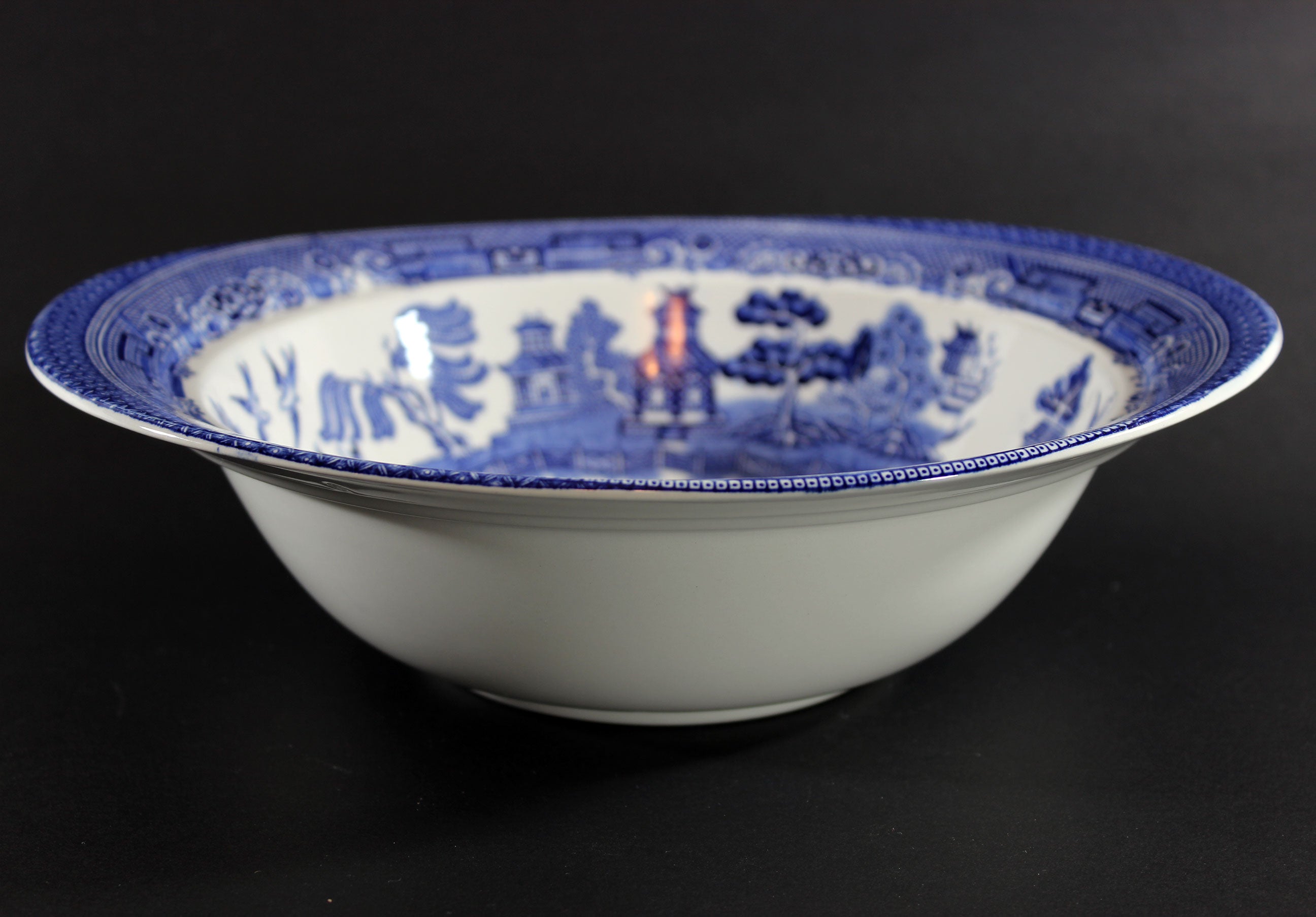 Blue Willow, Serving Bowl, Johnson Brothers