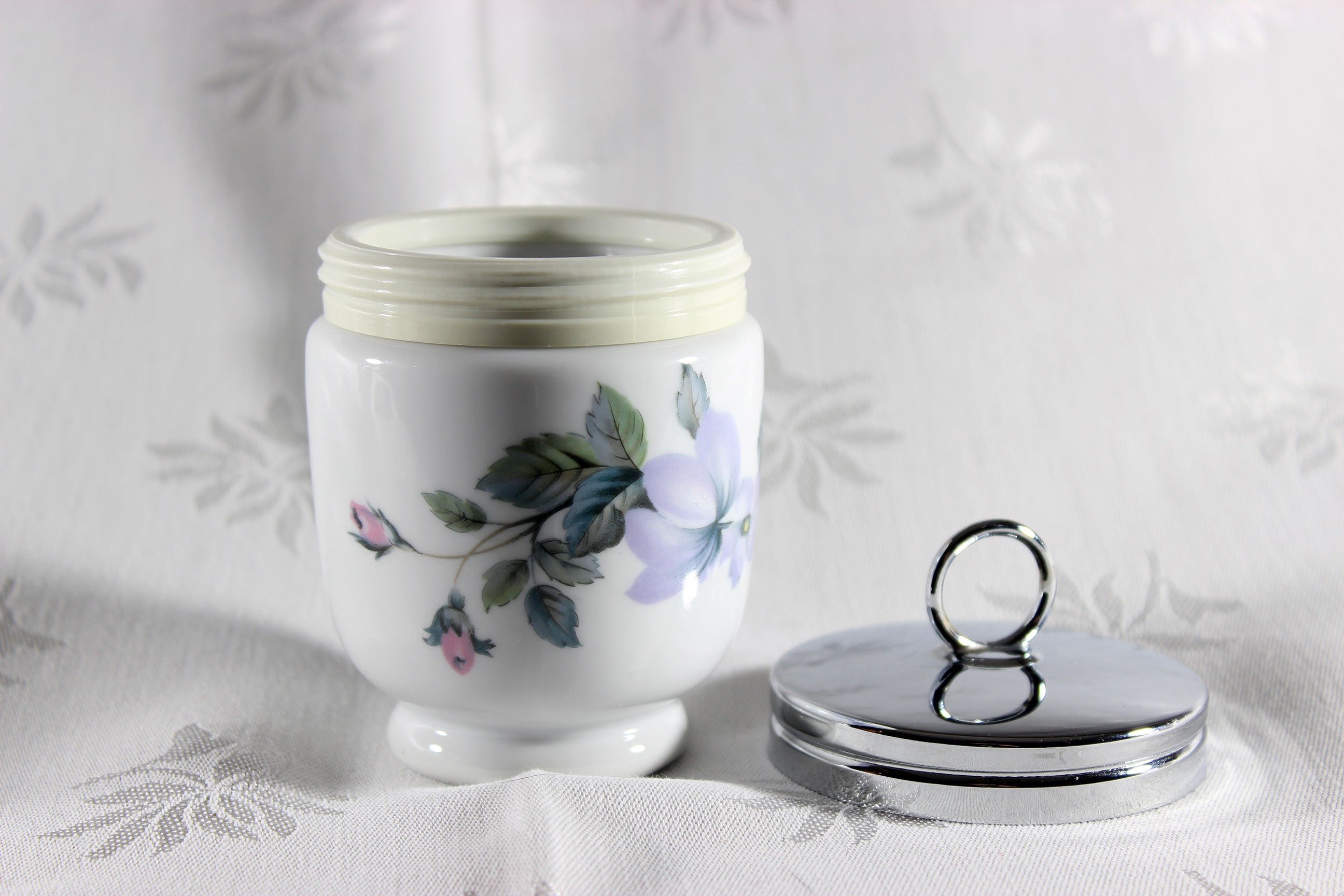 June Garland King Size Egg Coddler