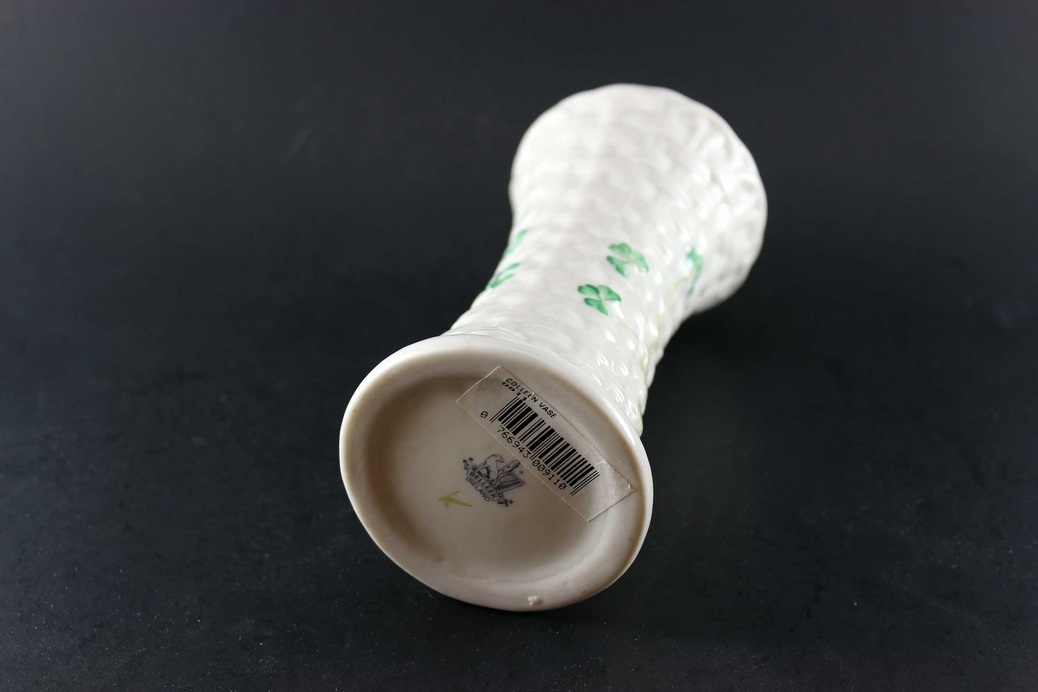 Belleek Shamrock Vase Colleen Pattern