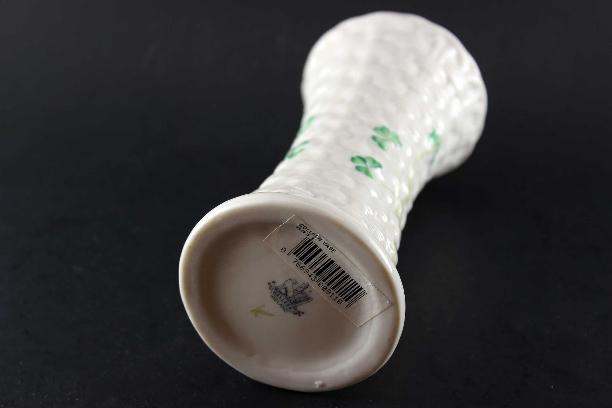 Belleek Shamrock Vase Colleen Pattern