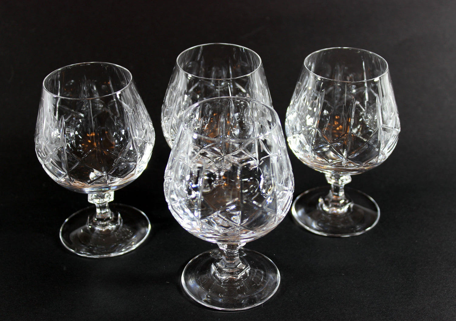 Cross and Olive Small Snifter