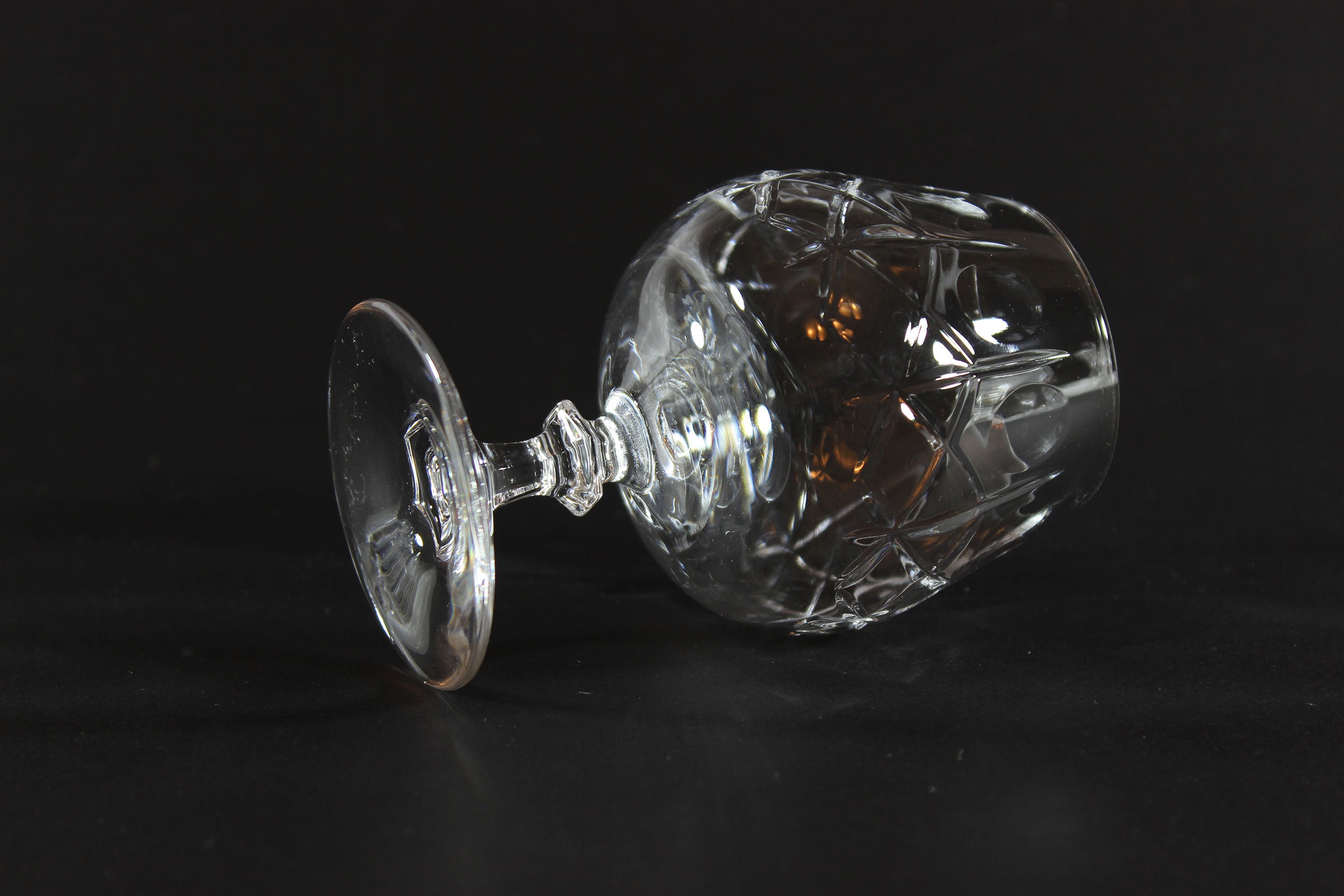 Cross and Olive Small Snifter
