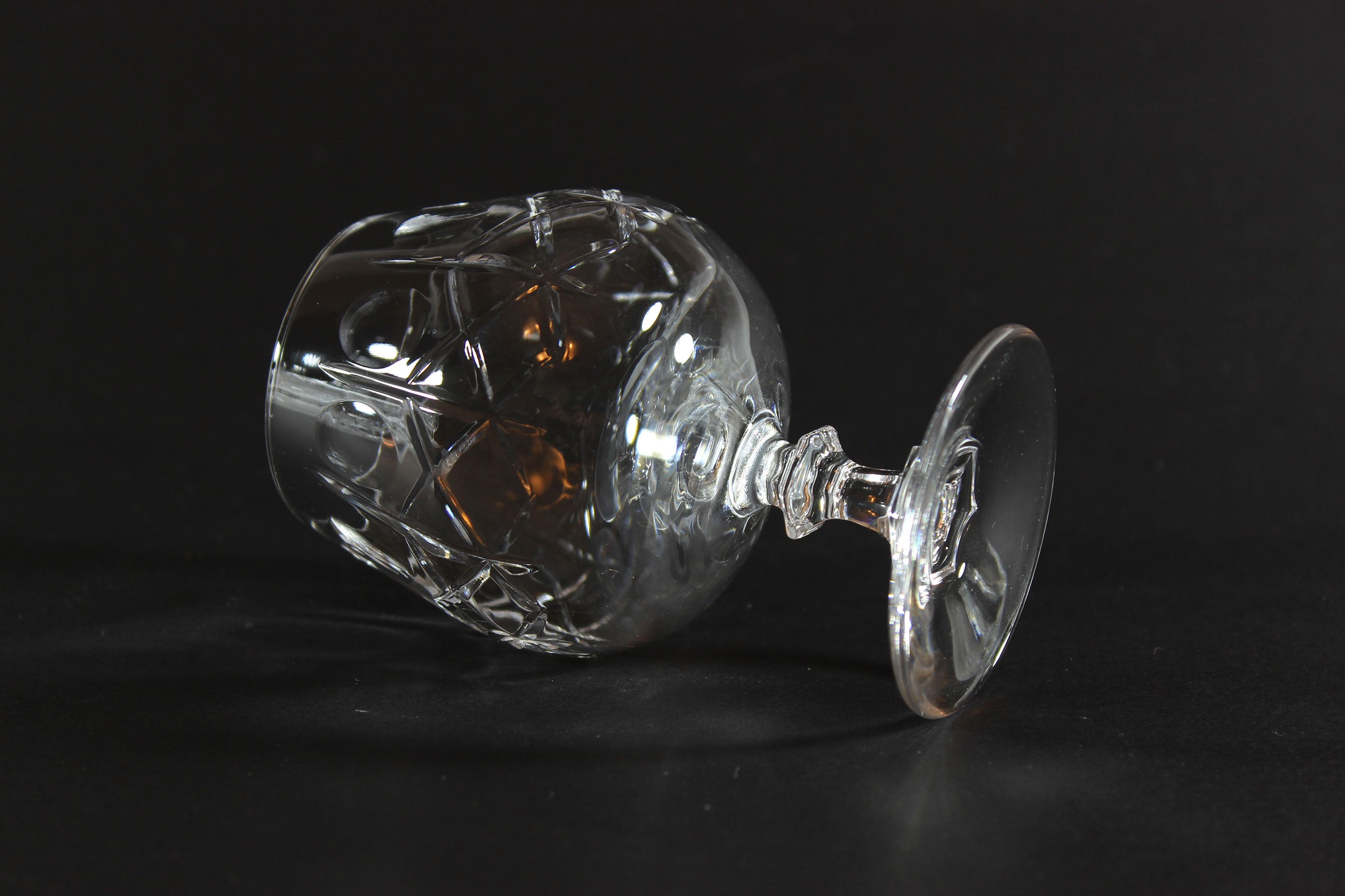 Cross and Olive Small Snifter