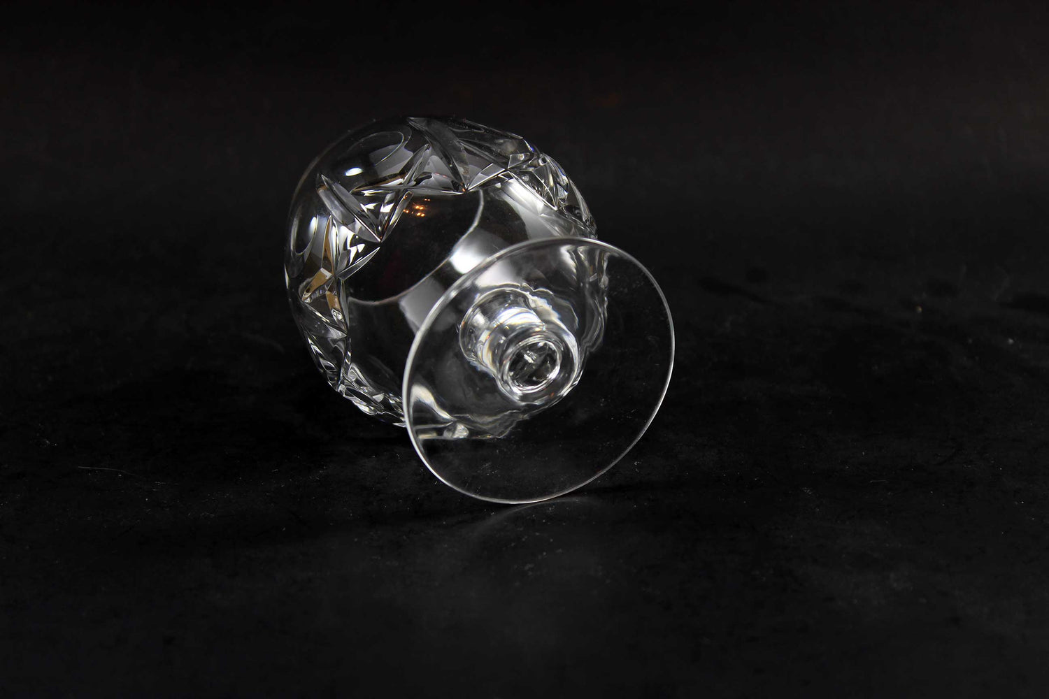 Cross and Olive, Small Brandy or Port Snifter