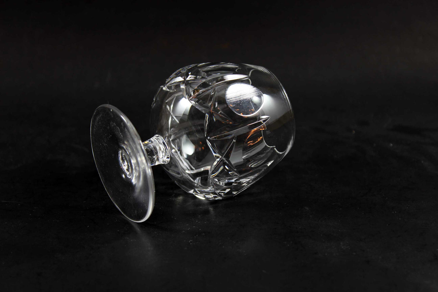 Cross and Olive, Small Brandy or Port Snifter