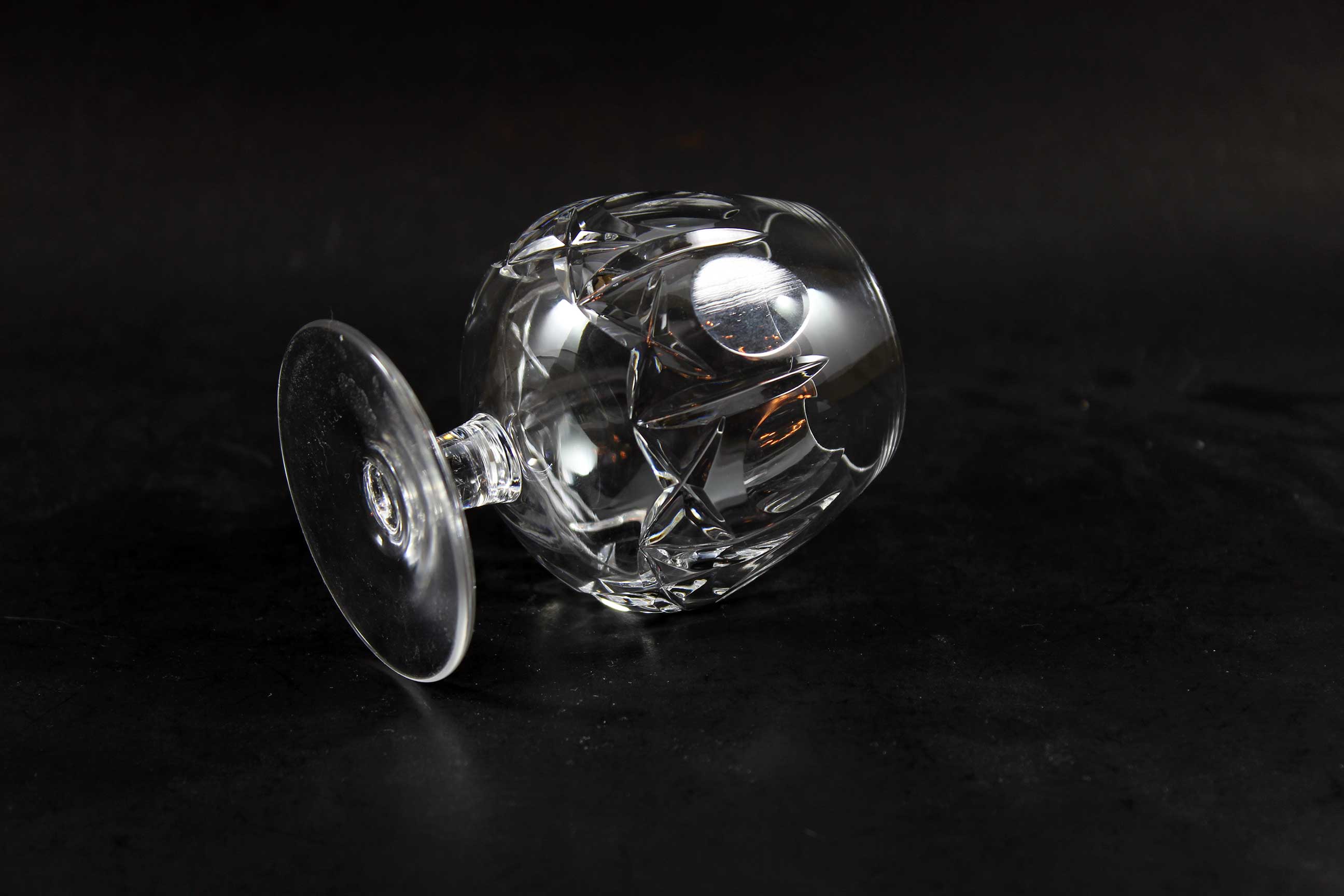 Cross and Olive, Small Brandy or Port Snifter