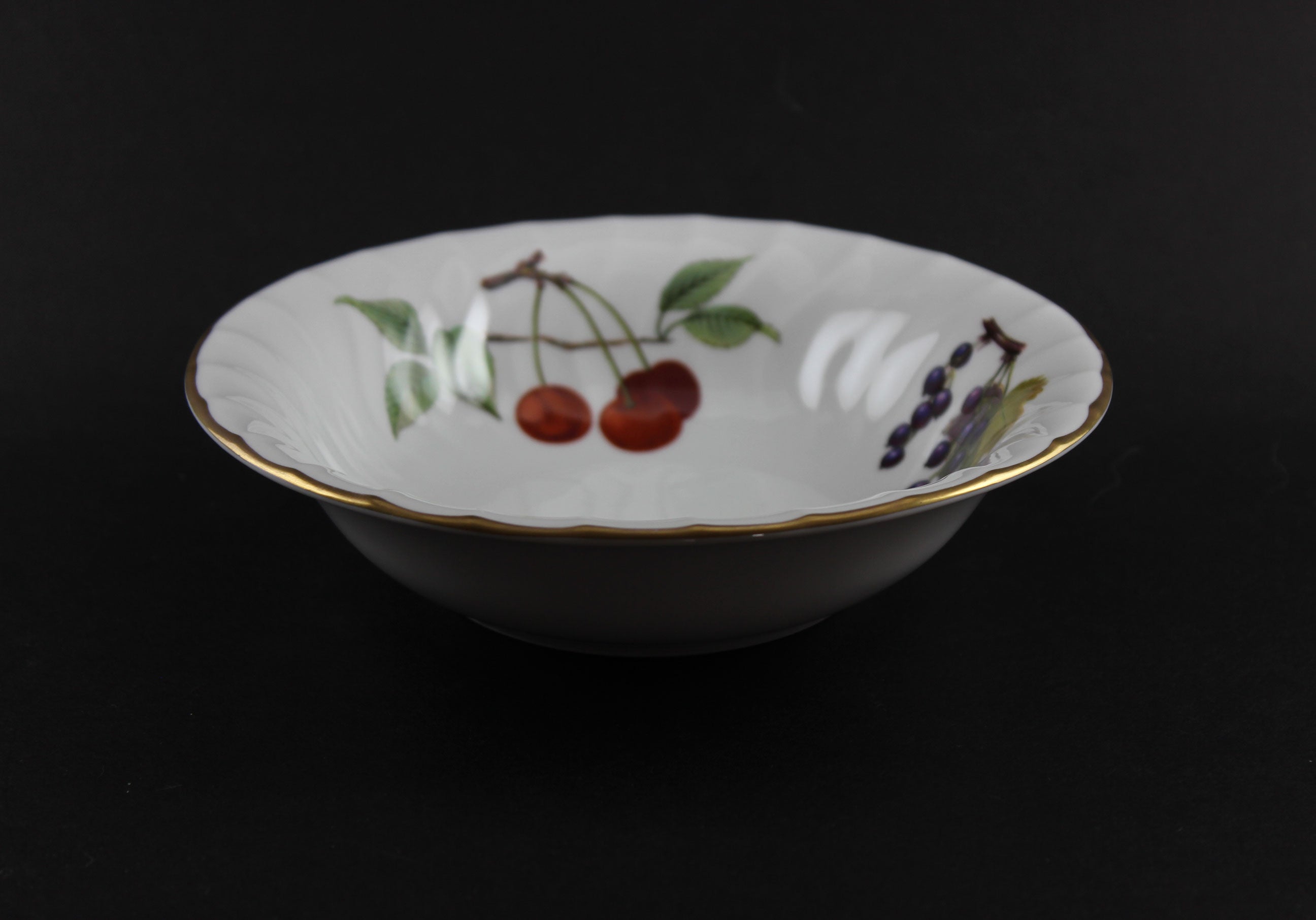Evesham Gold, Royal Worcester, Soup/Cereal Coupe Bowls