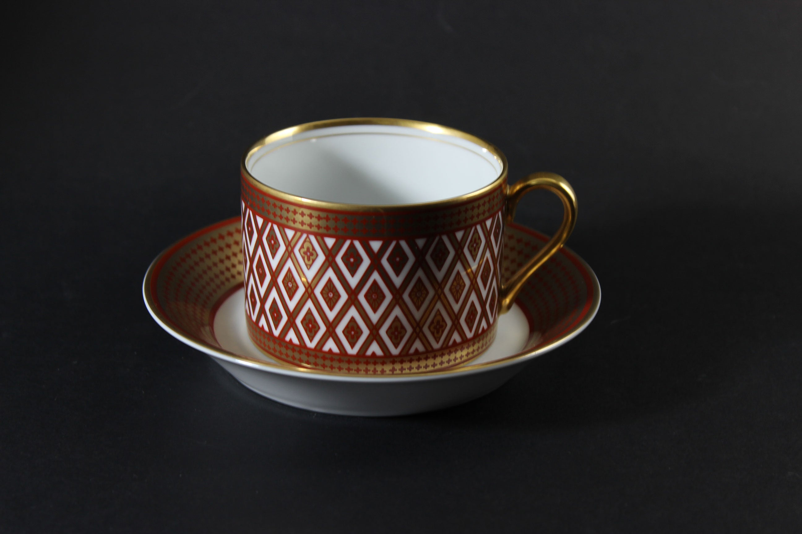 Fitz and Floyd, Gold Pavillion, Teacup and Saucer