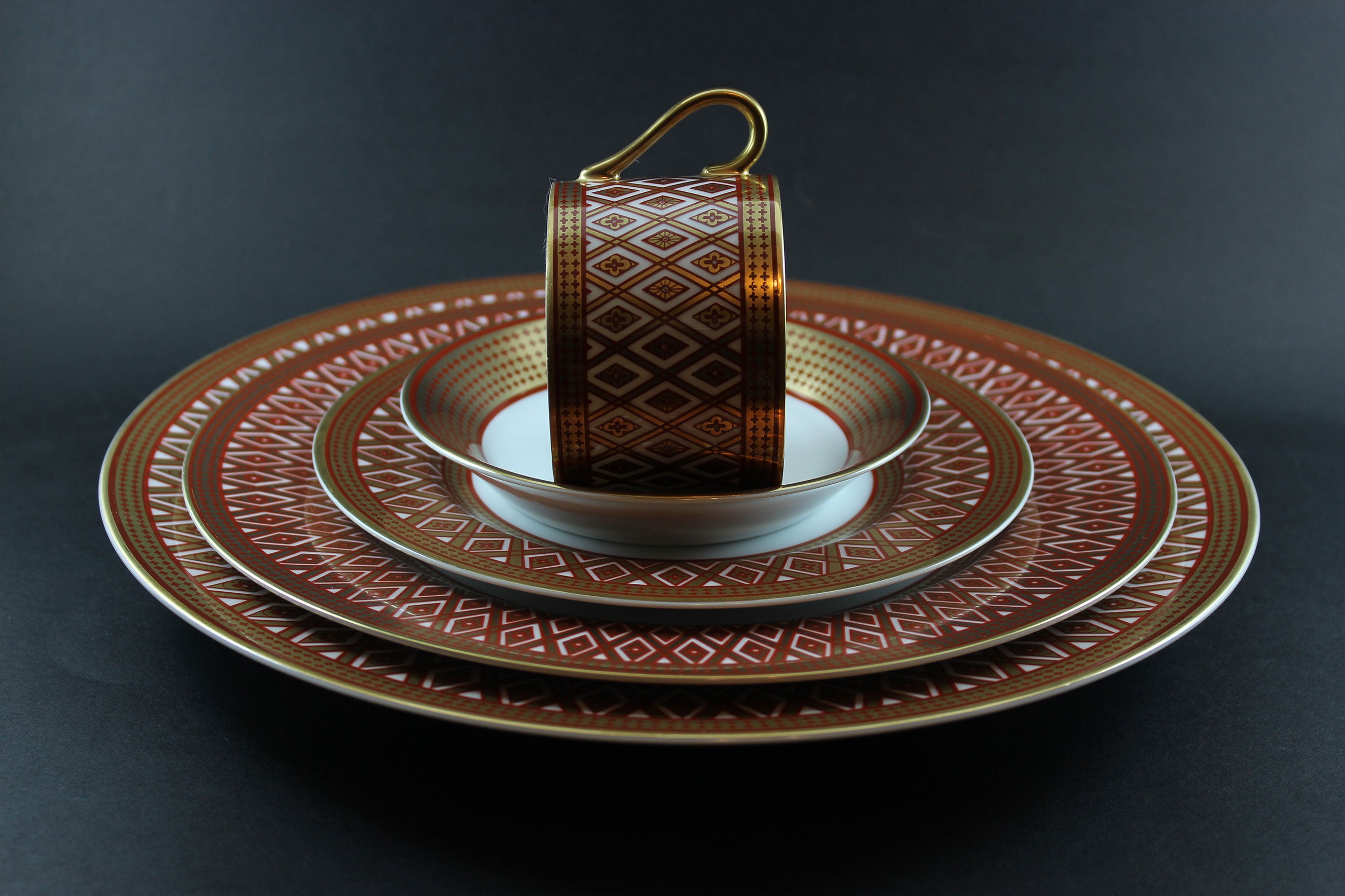 Fitz and Floyd, Gold Pavillion, Teacup and Saucer