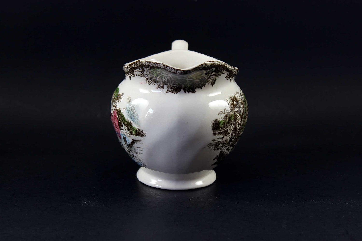 Friendly Village, Sugar Bowl and Creamer_4