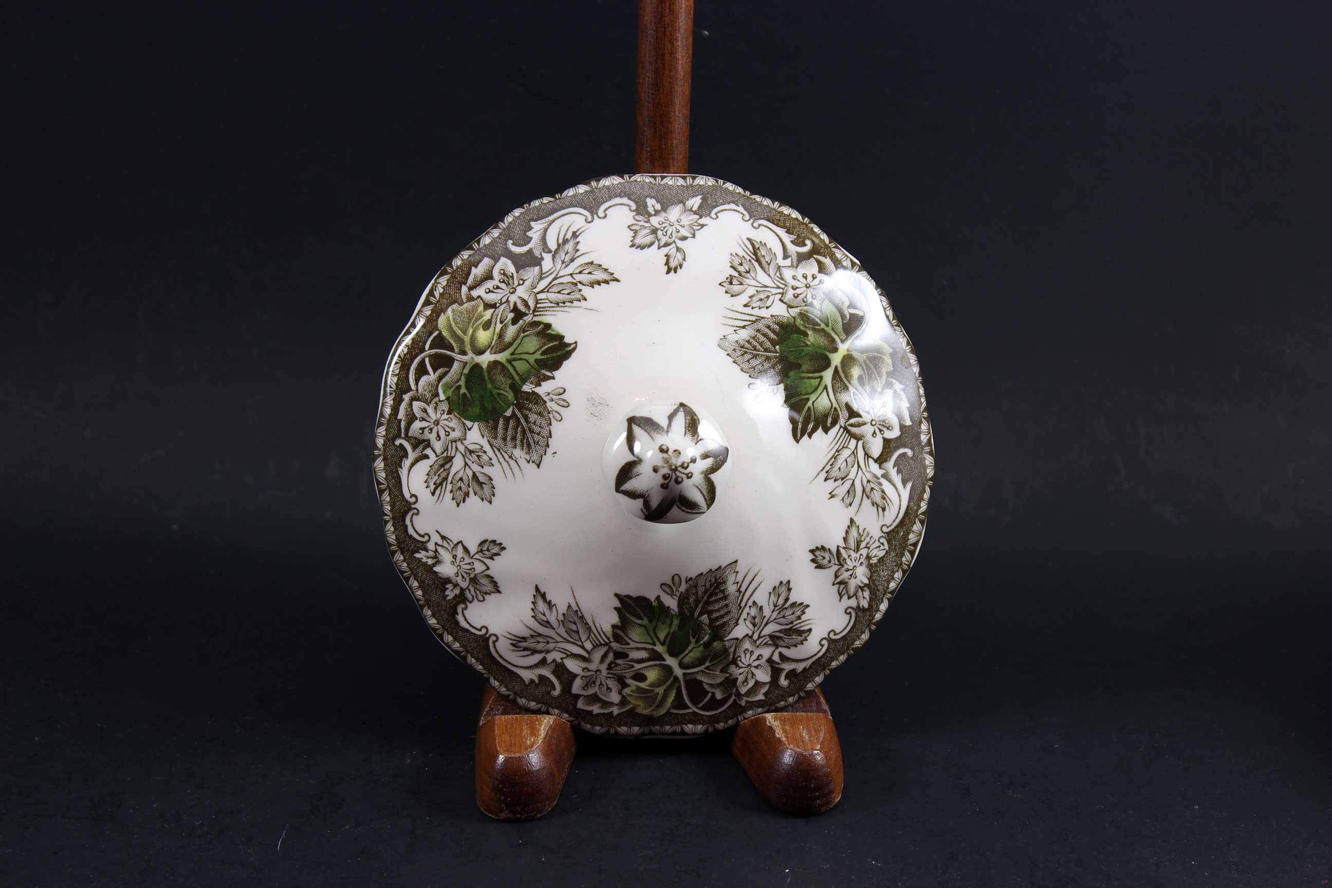 Friendly Village, Johnson Brothers-Creamer and Sugar Bowl