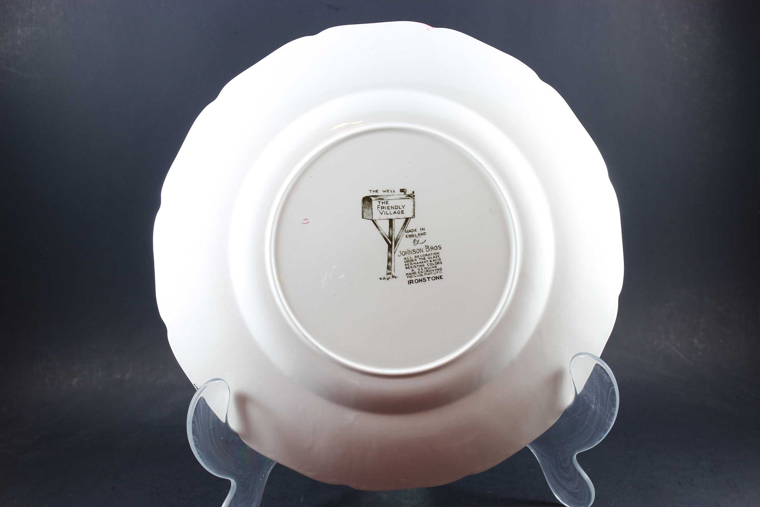 The Friendly Village, Johnson Brothers, Large Dinner Plate - The Well