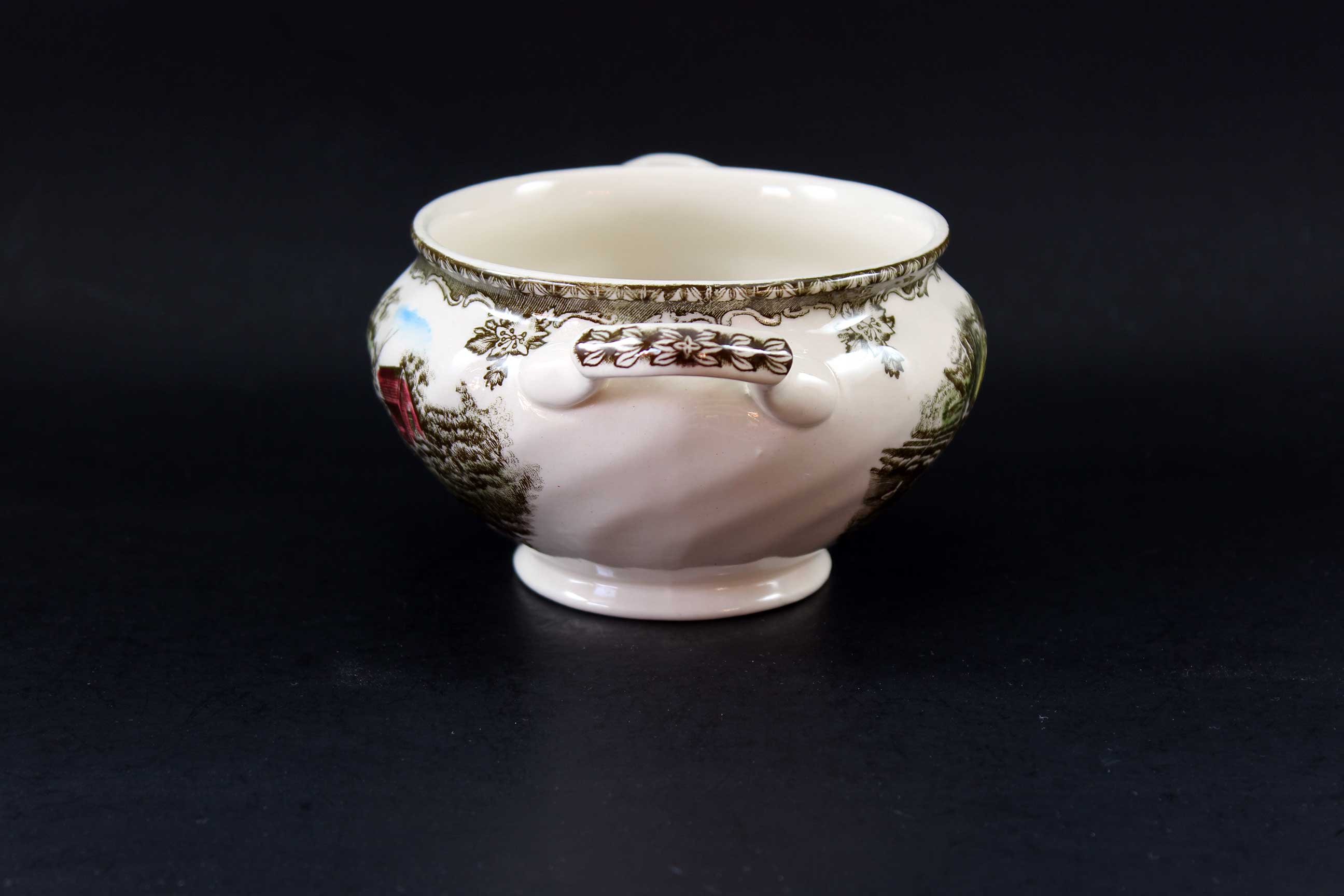 Friendly Village, Sugar Bowl and Creamer_8