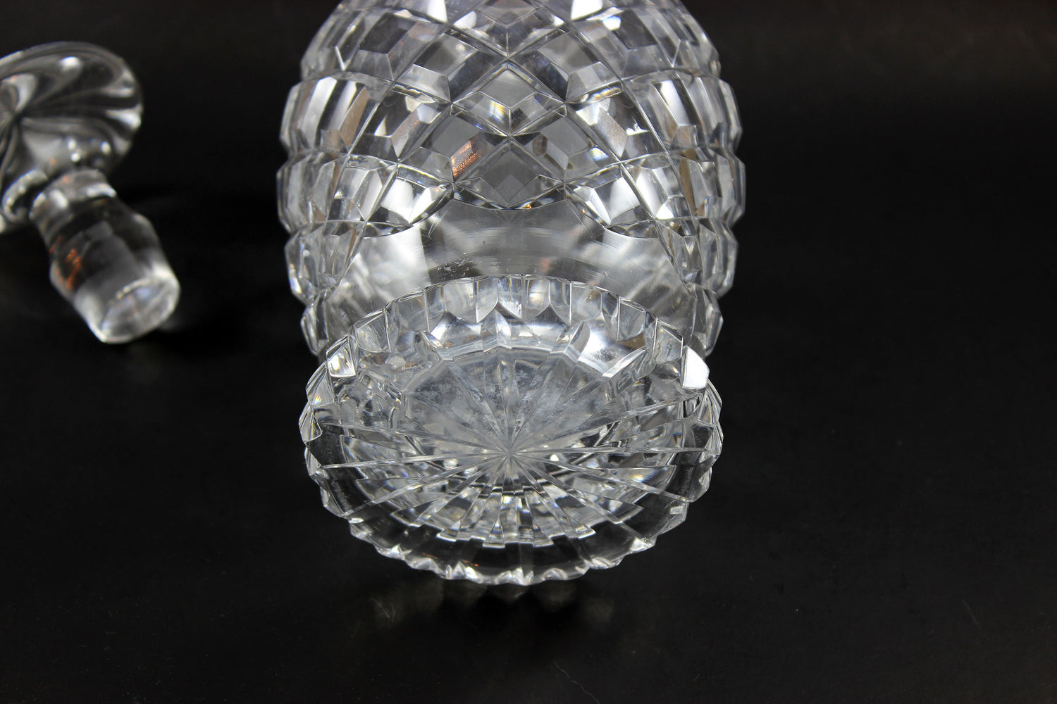 Georgian Cut Glass Decanters (Pair)
