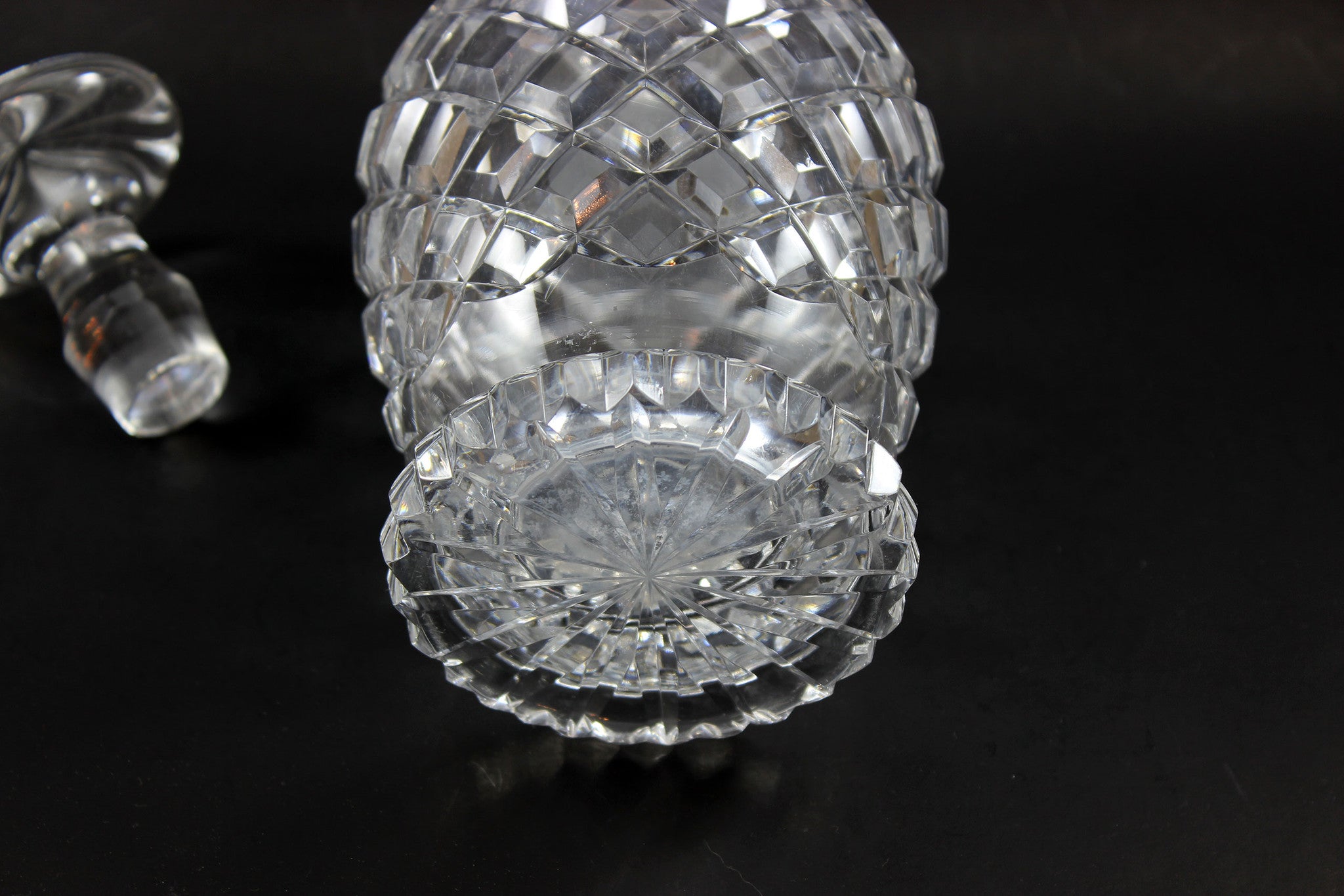 Georgian Cut Glass Decanters (Pair)