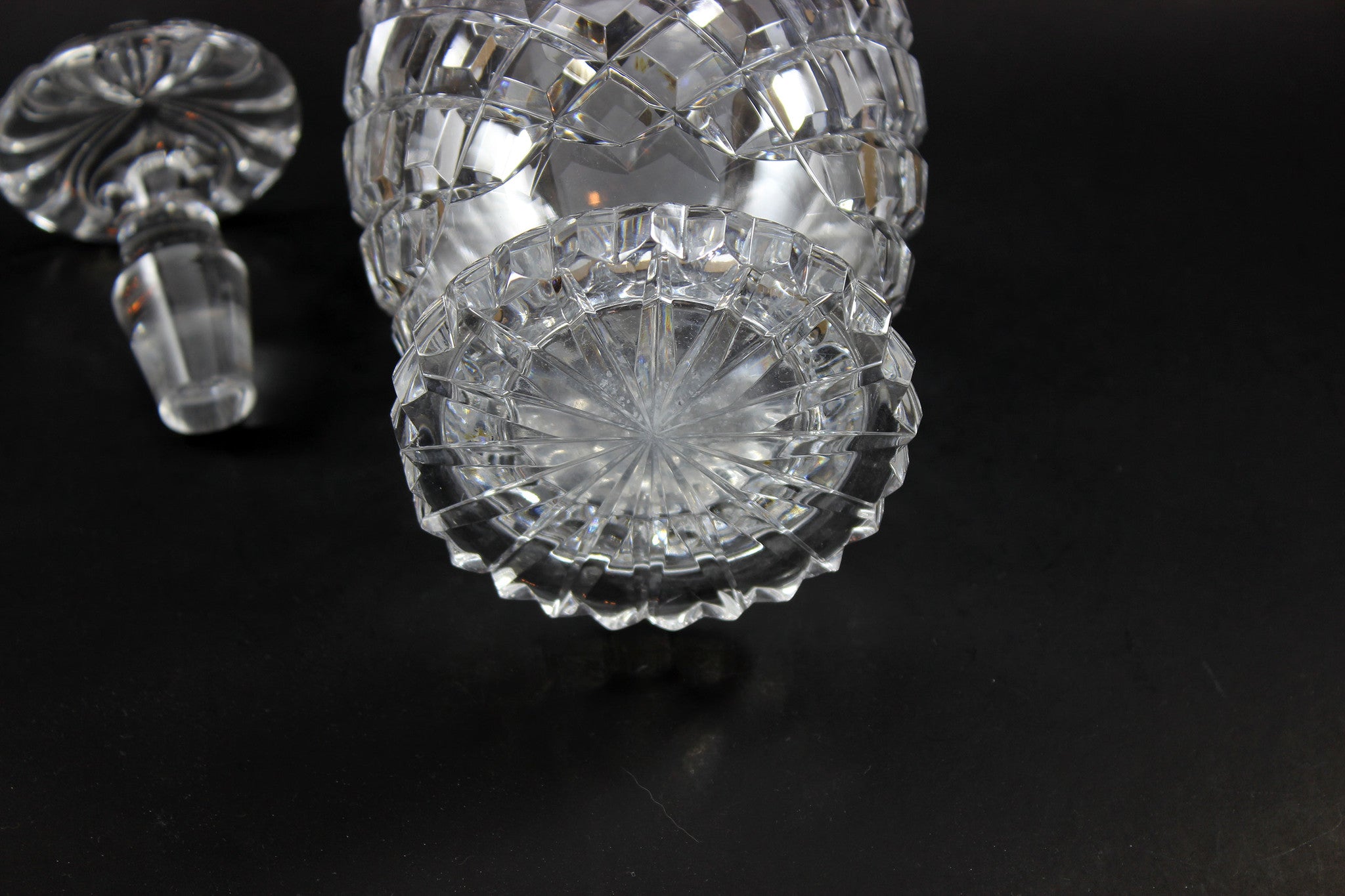 Georgian Cut Glass Decanters (Pair)