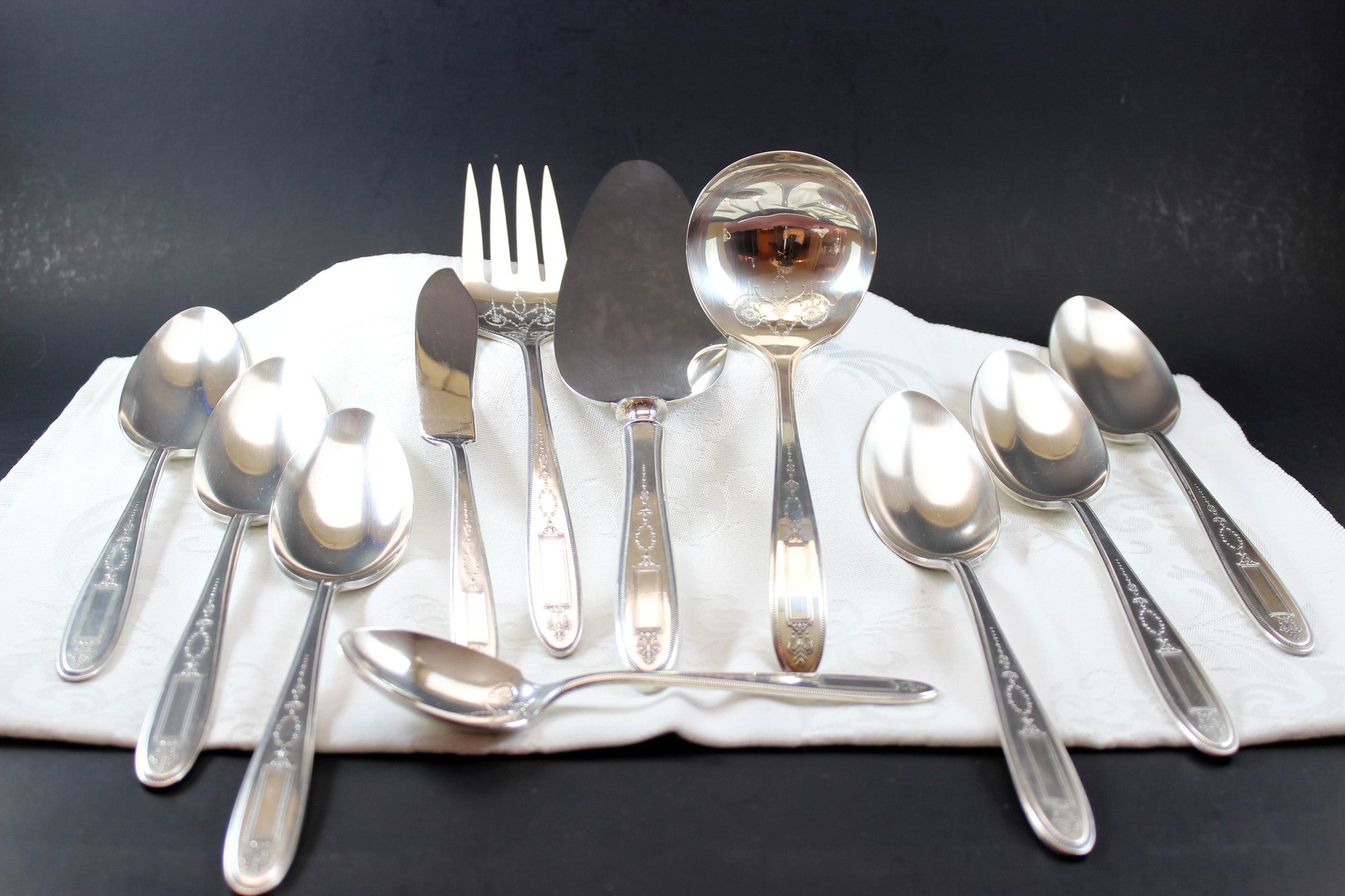 Community Silverplate Grosvenor Serving Pieces