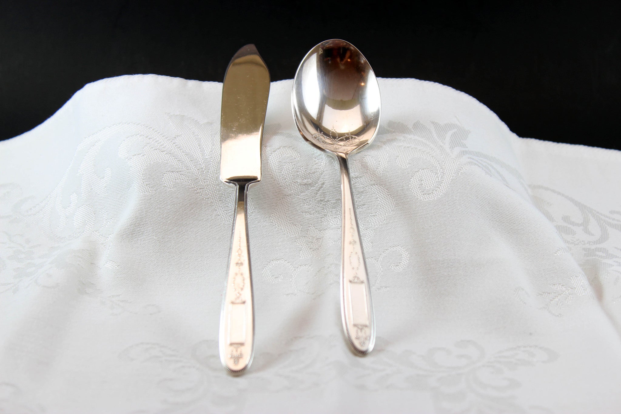 Community Silverplate Grosvenor Serving Pieces