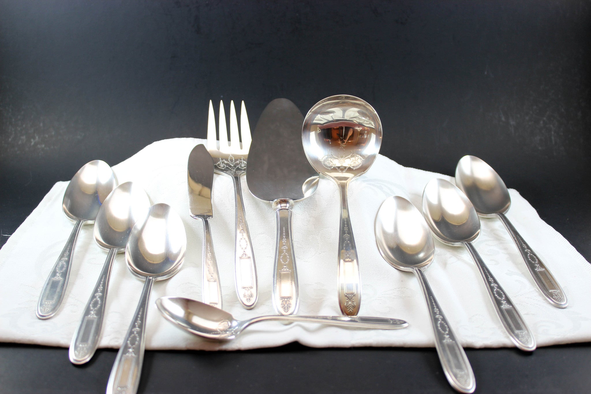 Community Silverplate Grosvenor Serving Pieces