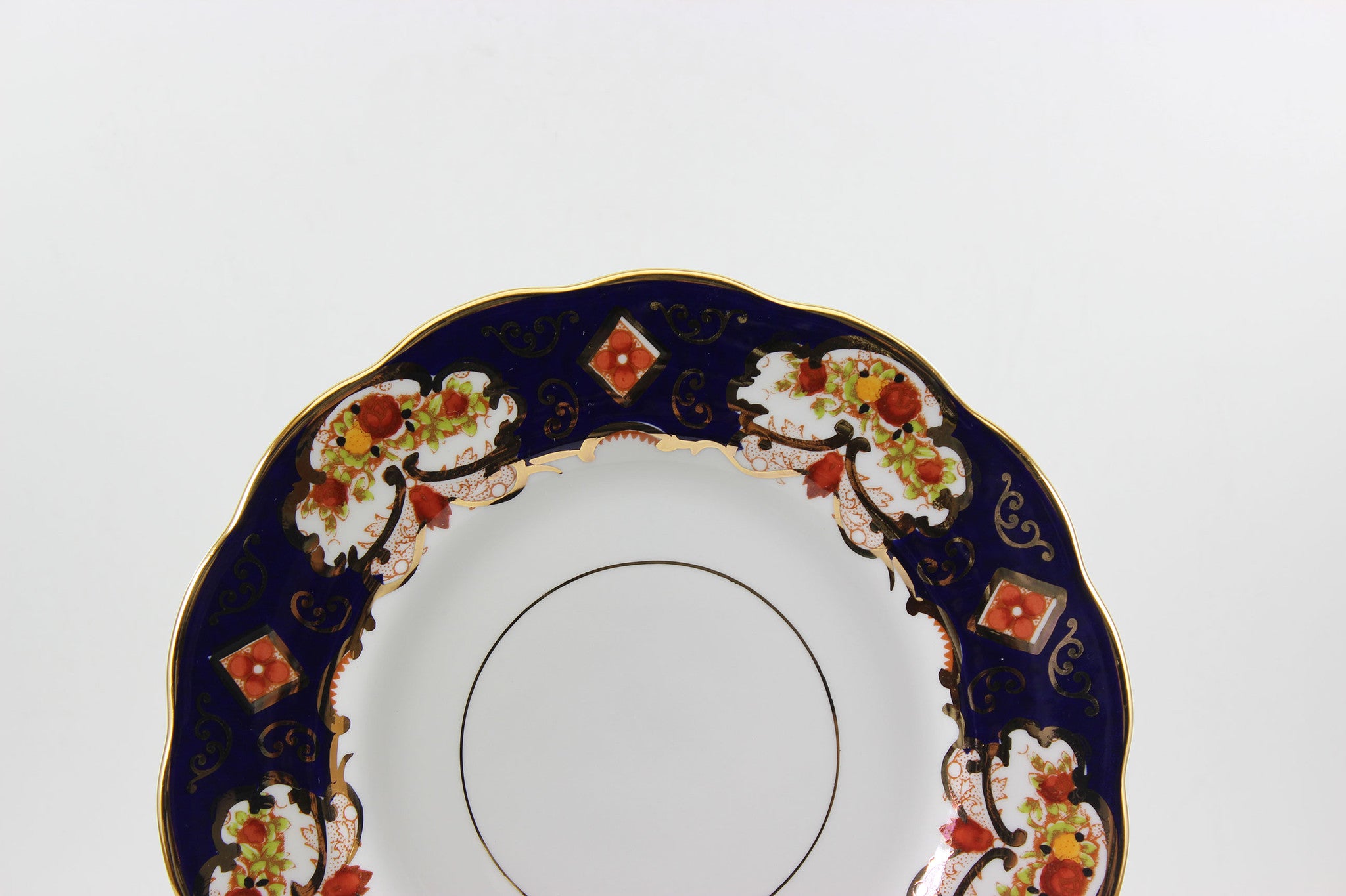 Royal Albert Bone China, Heirloom Pattern, Place Setting