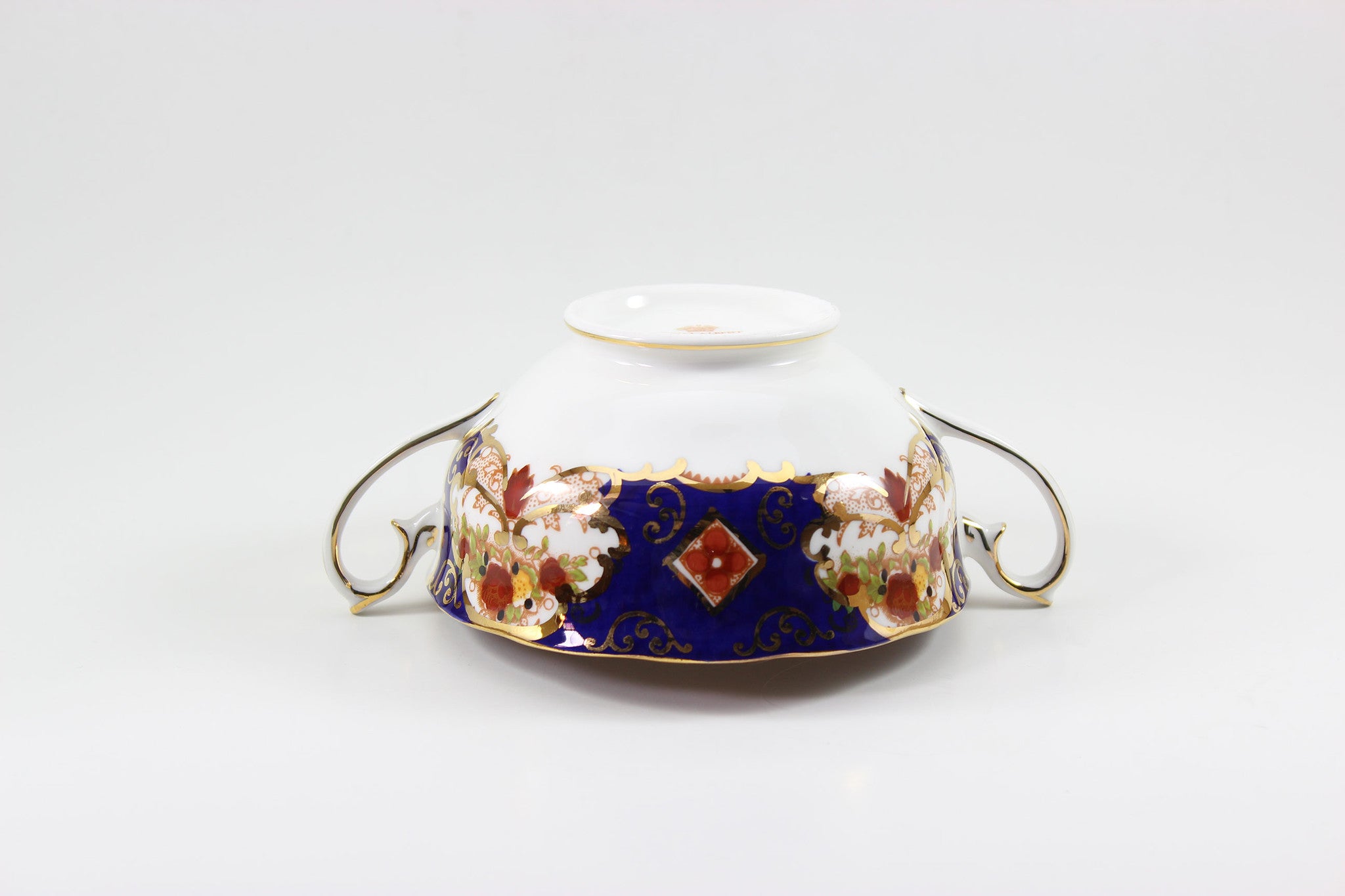 Royal Albert Bone China, Heirloom Pattern, Soup