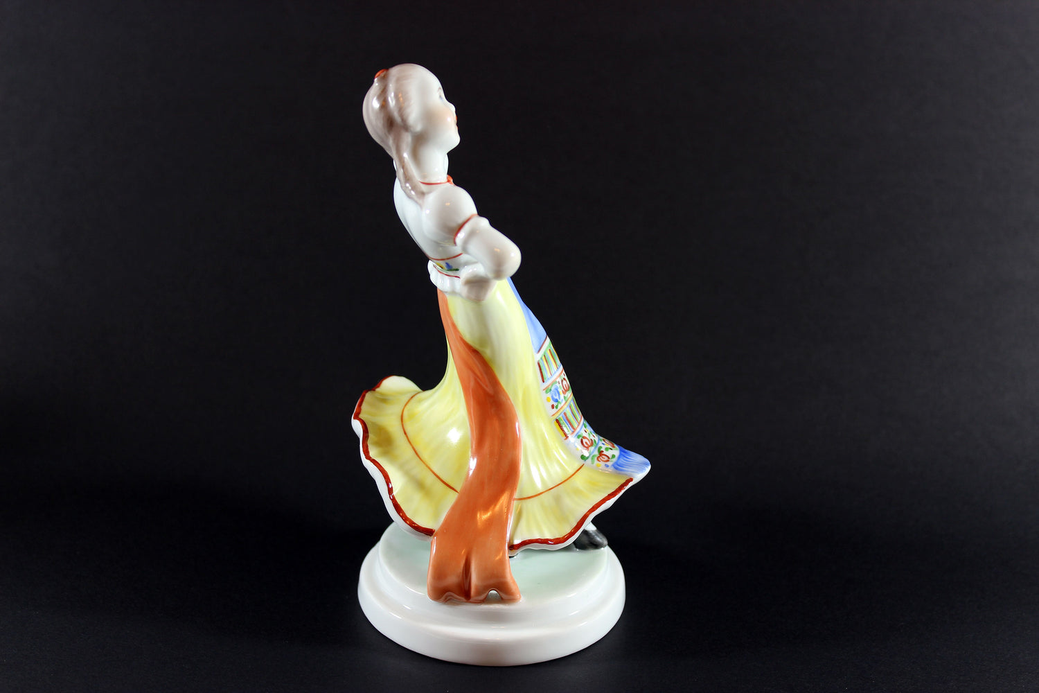 Herend Hungary, Dancing Girl Figurine
