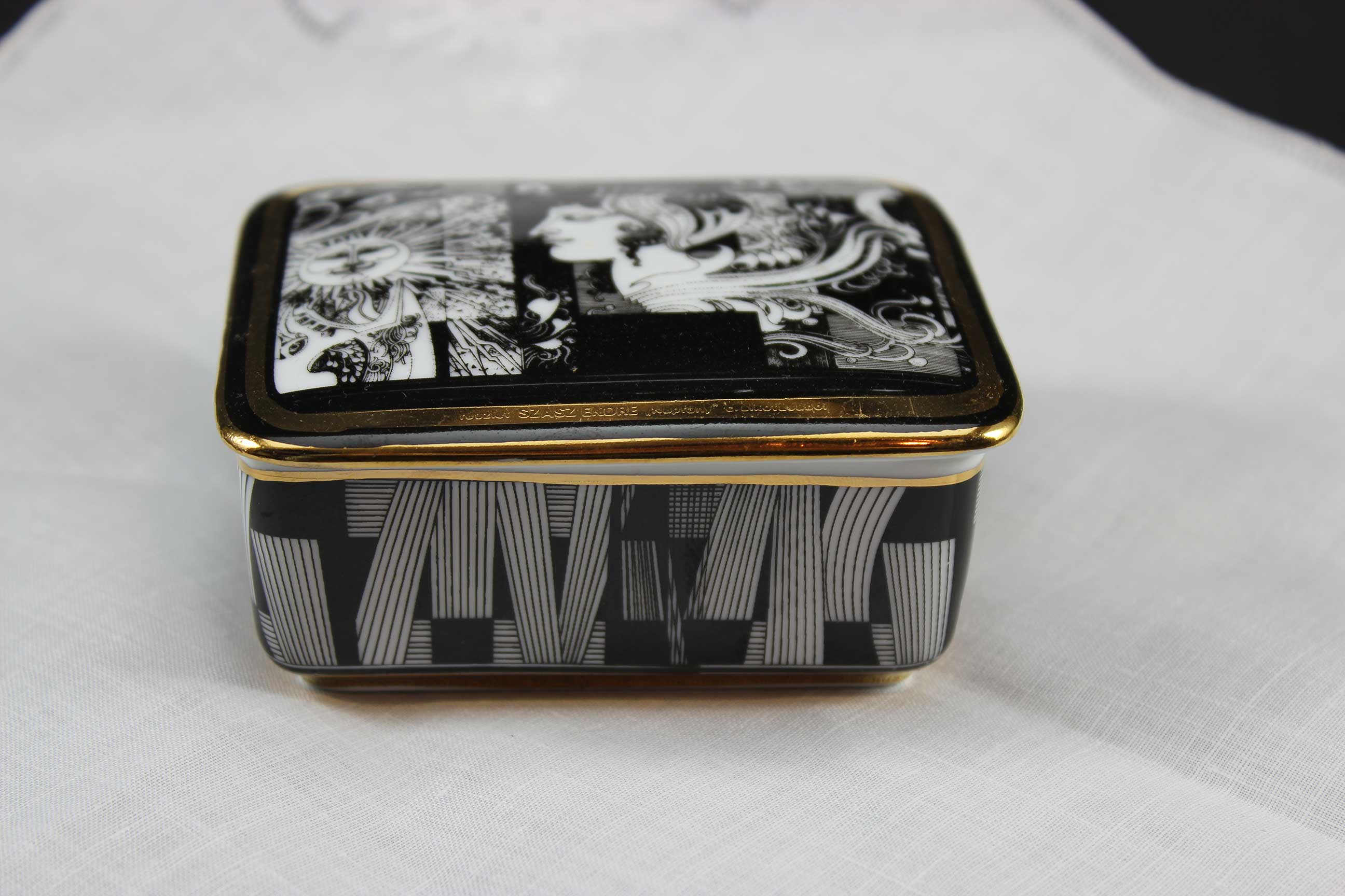 Hollohaza Trinket Dish, Endre Szasz