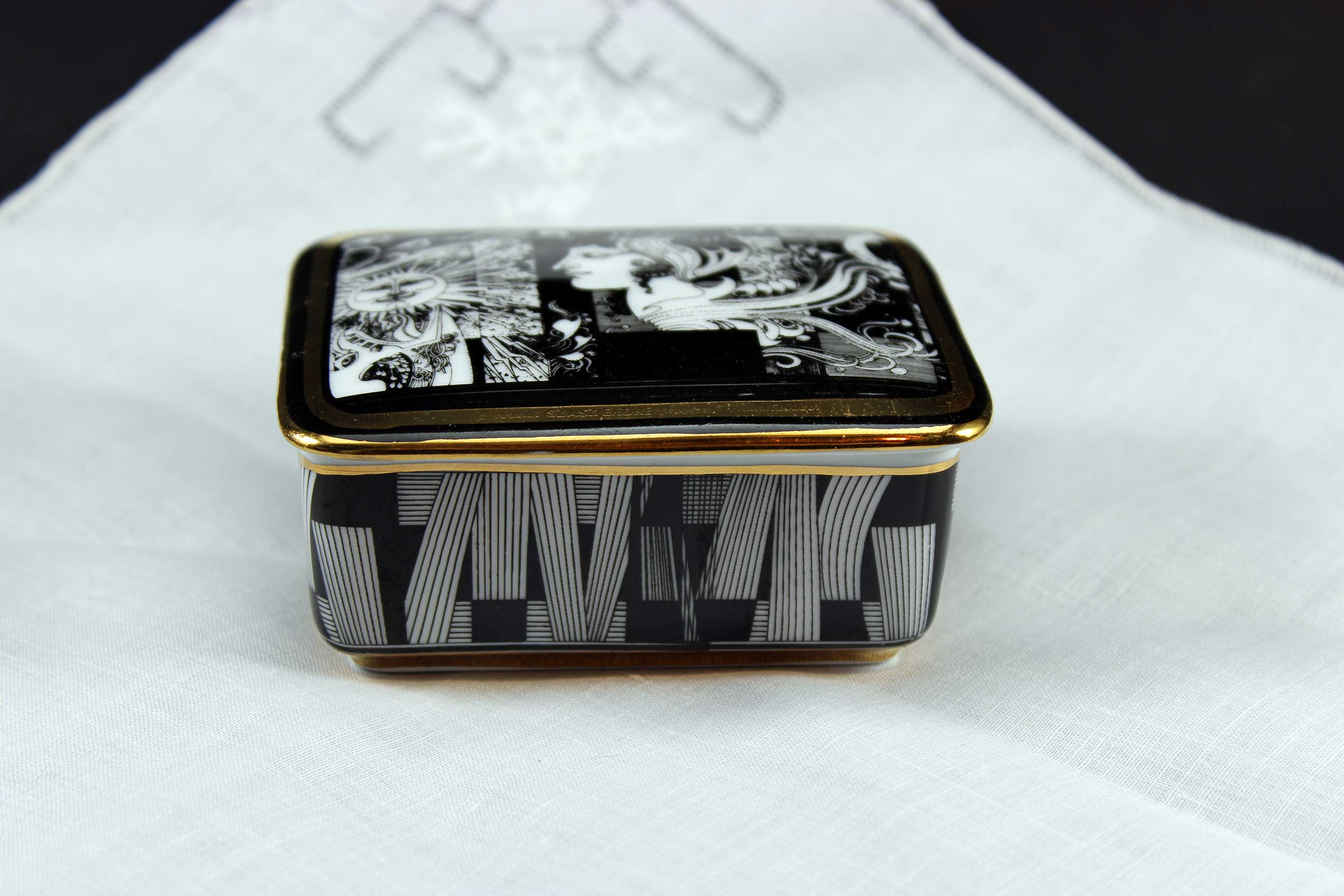 Hollohaza Trinket Dish, Endre Szasz