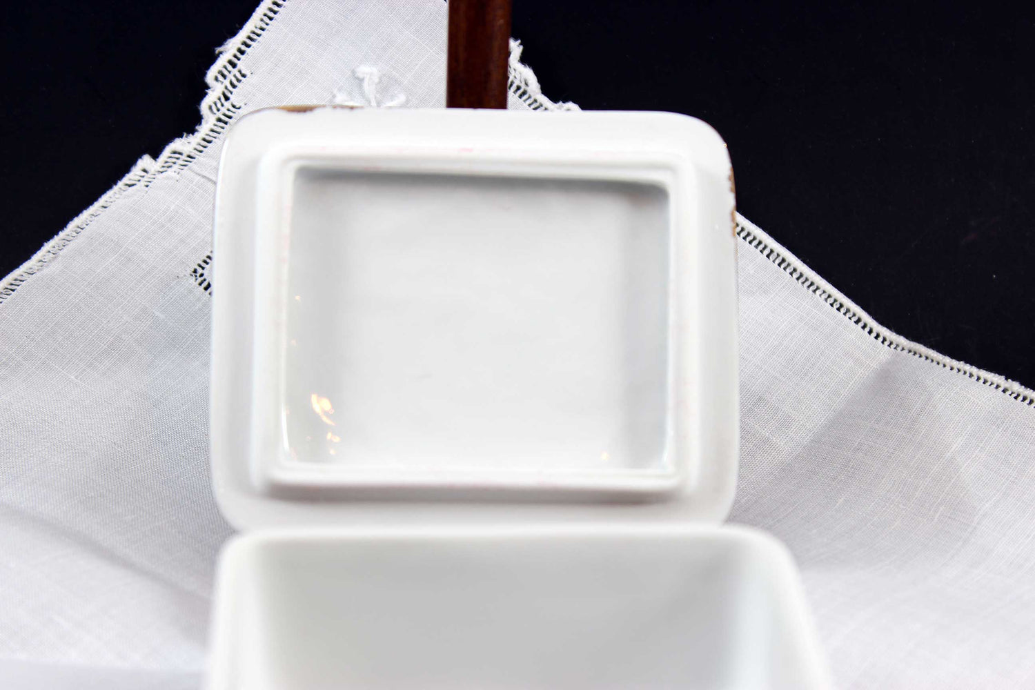 Hollohaza Trinket Dish, Endre Szasz