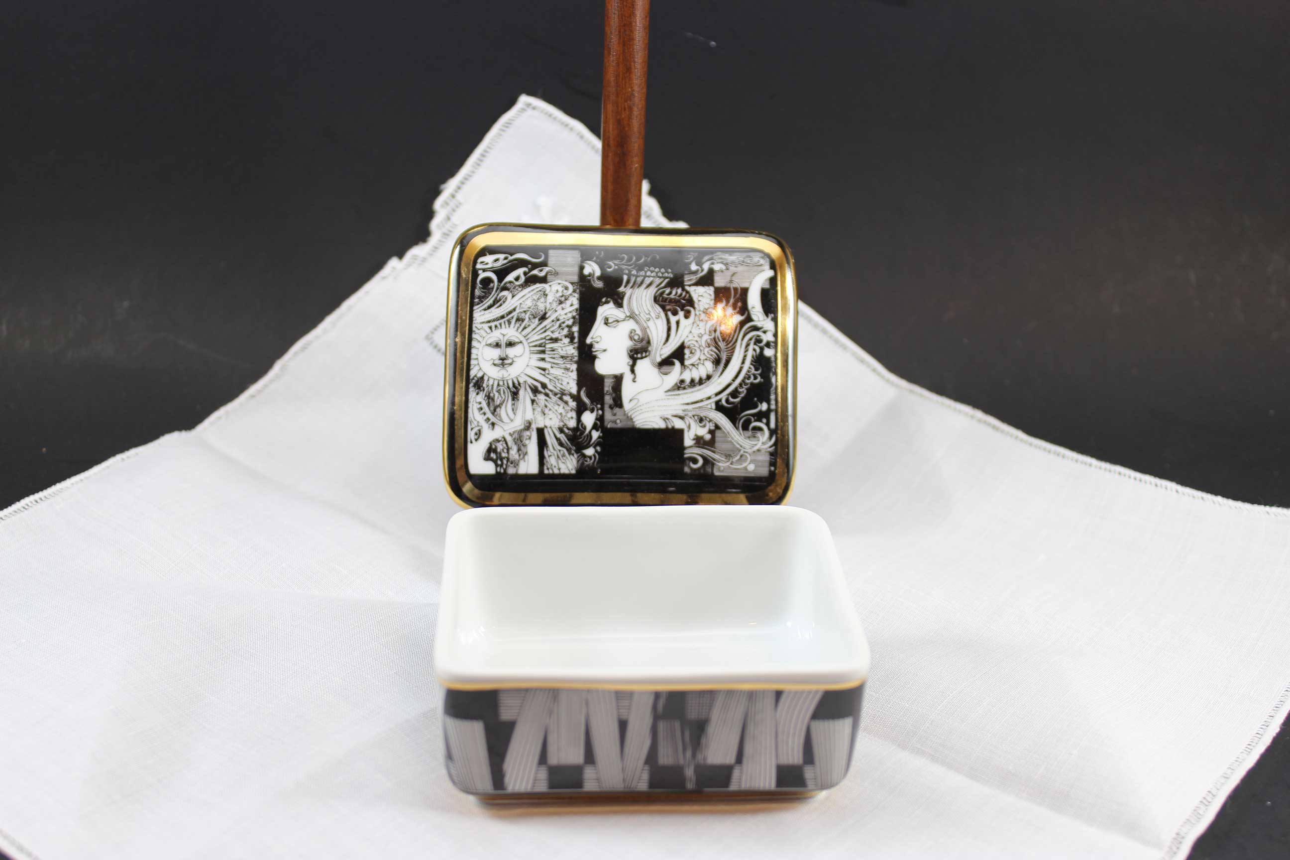 Hollohaza Trinket Dish, Endre Szasz