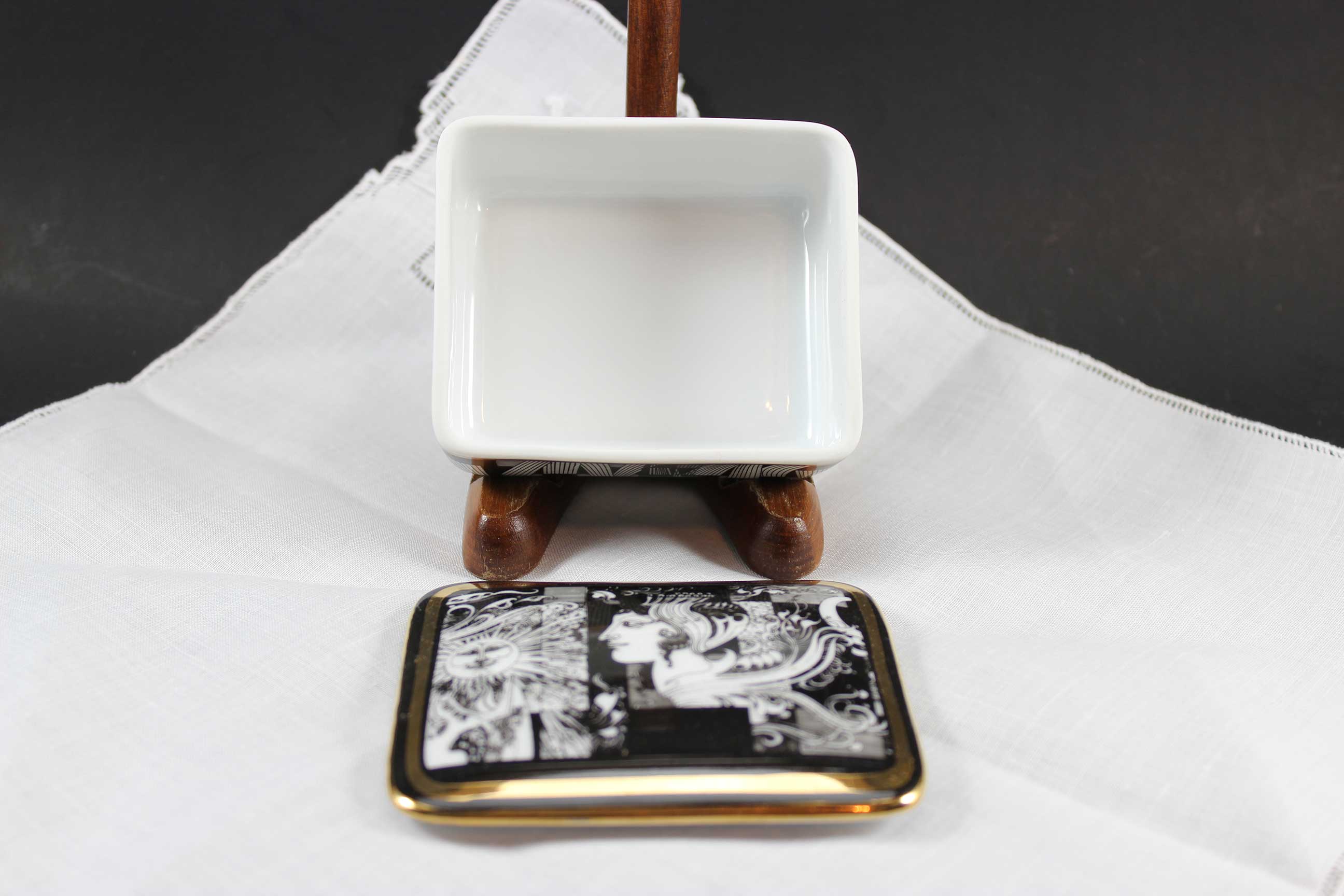 Hollohaza Trinket Dish, Endre Szasz