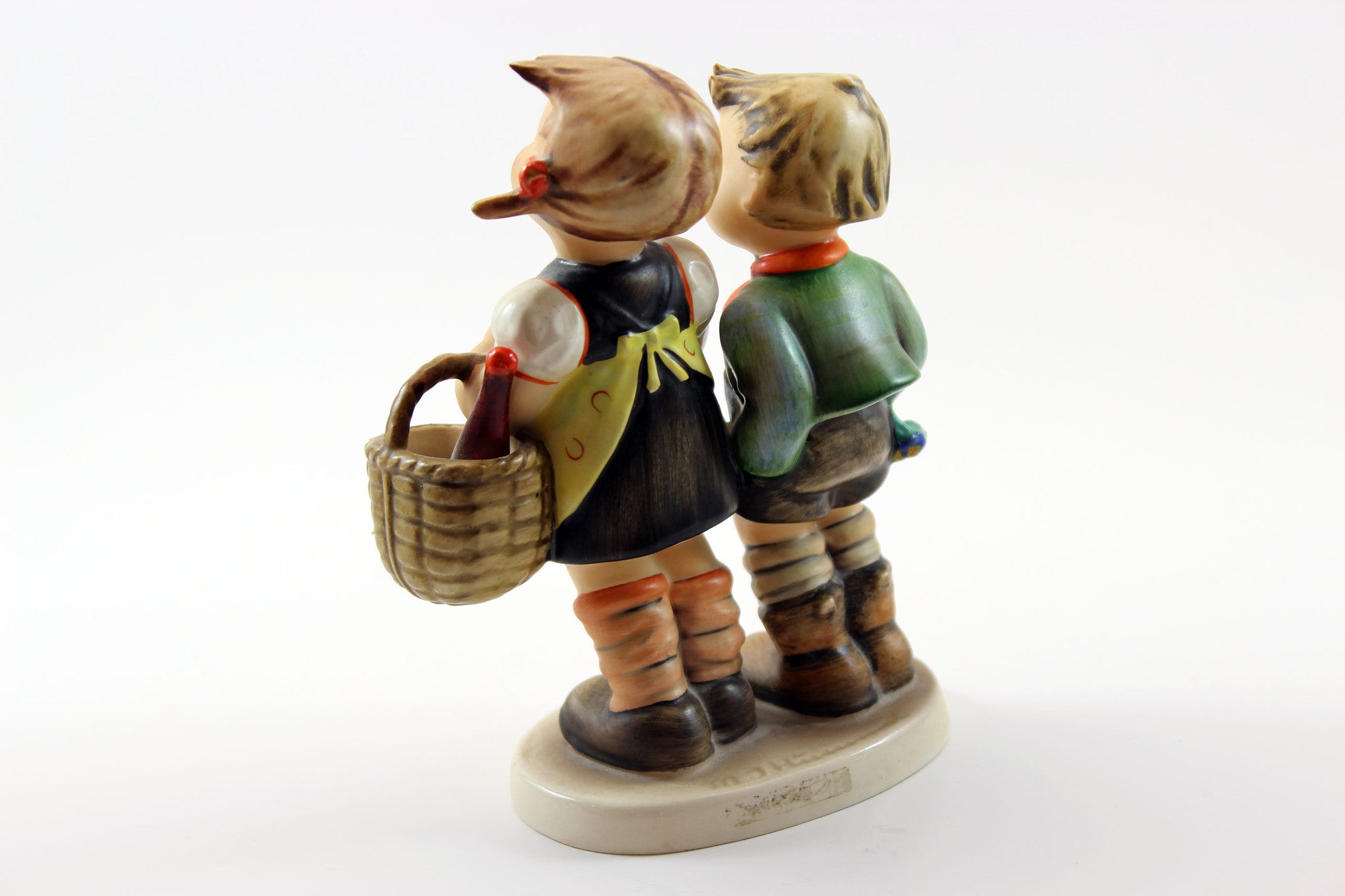 Hummel Figurine To Market, TMK3