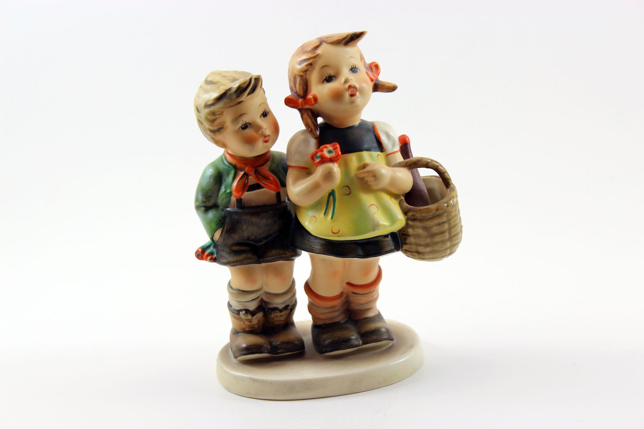 Hummel Figurine To Market, TMK3