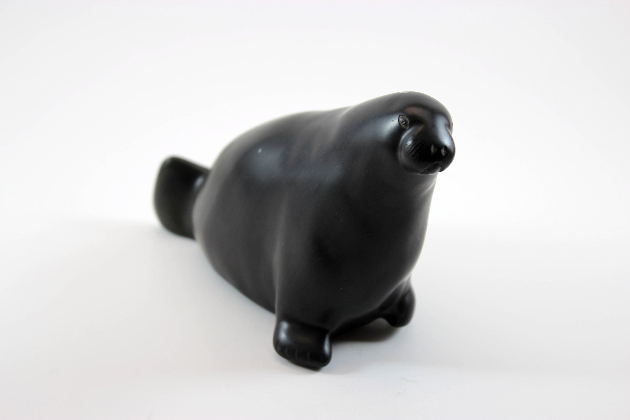 Inuit Soapstone Sculpture Large Seal Trophy