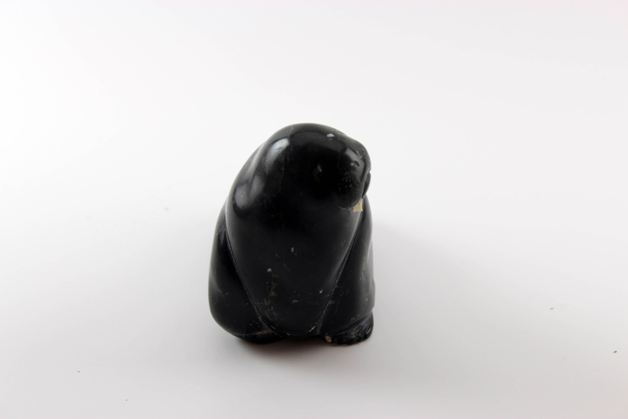 Inuit Small stone walrus Lazarusie Epoo