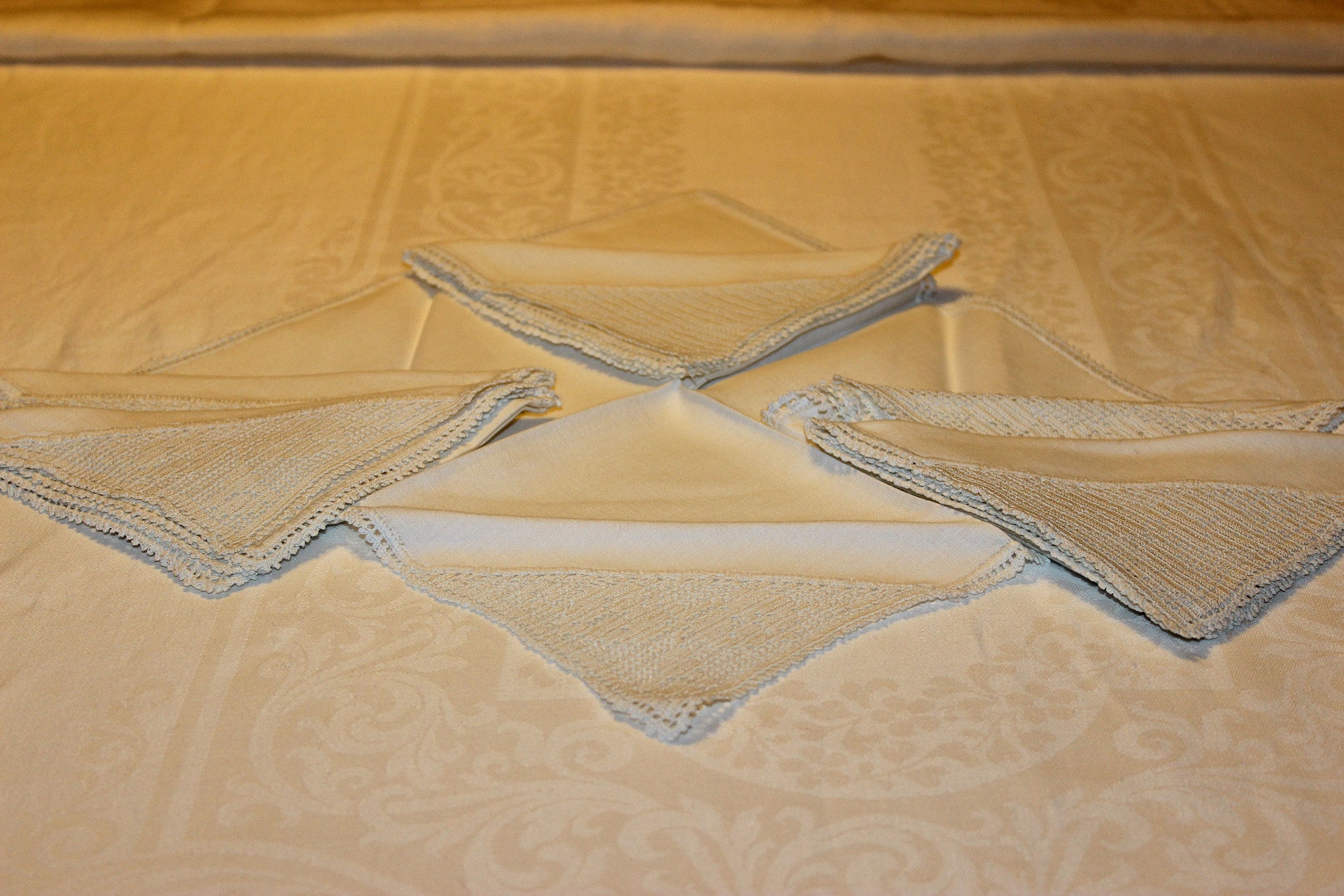 Irish Linen & Lace Tea Napkins