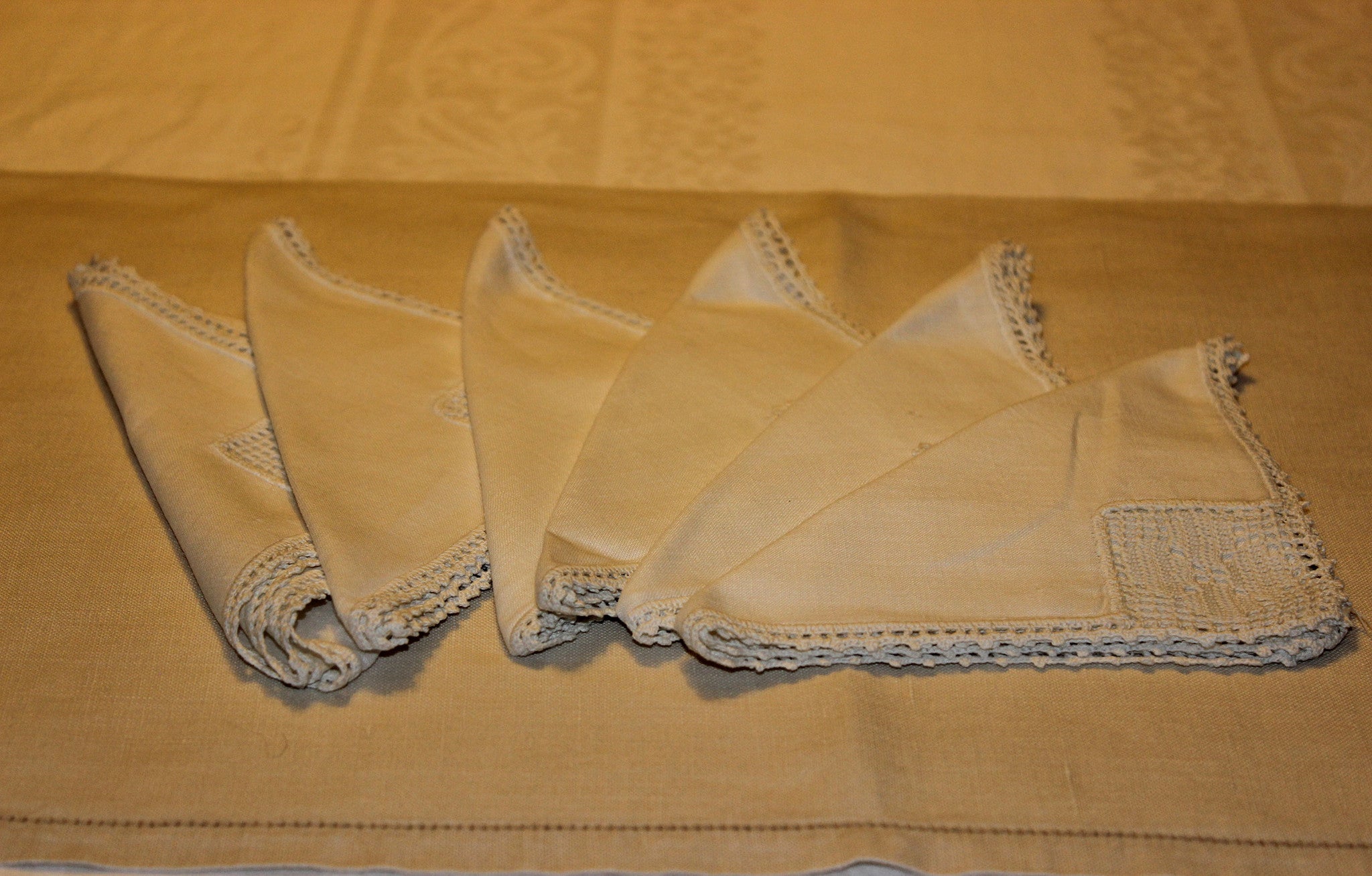 Irish Linen & Lace Tea Napkins