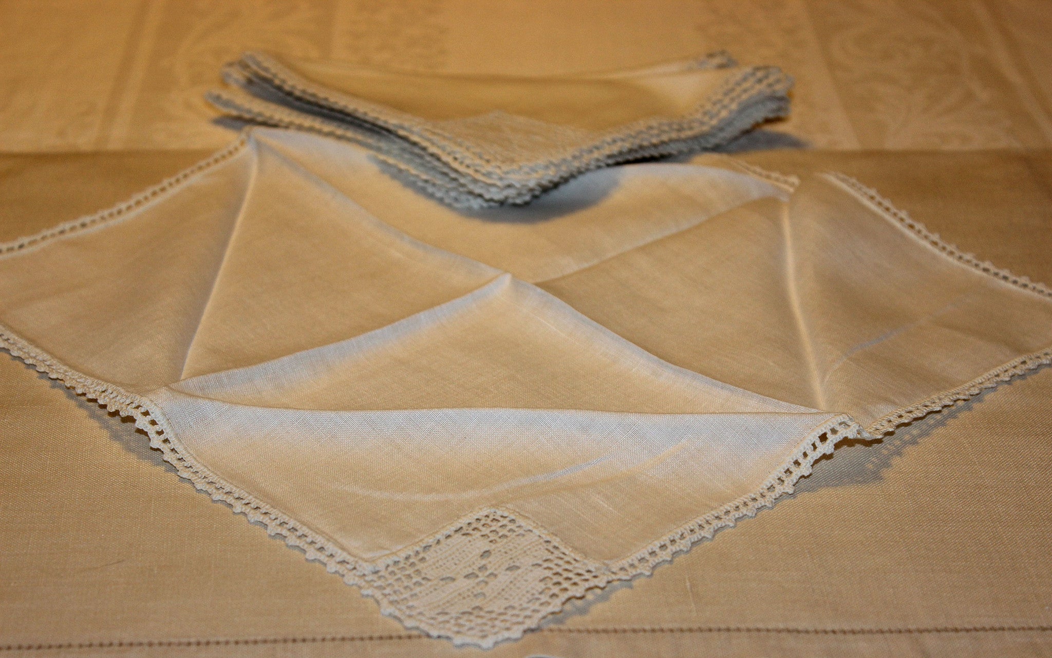 Irish Linen & Lace Tea Napkins