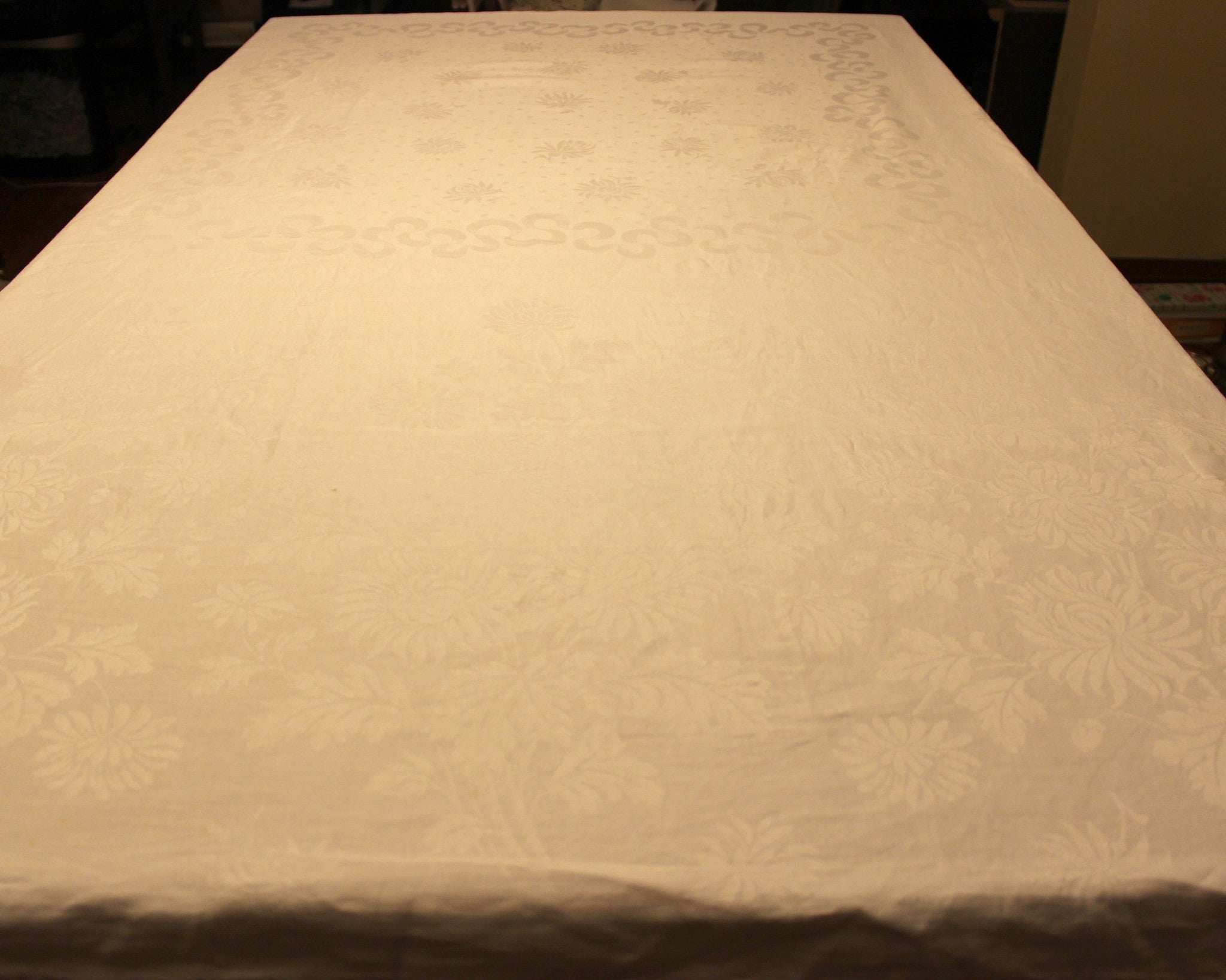 Irish Damask Linen Tablecloth