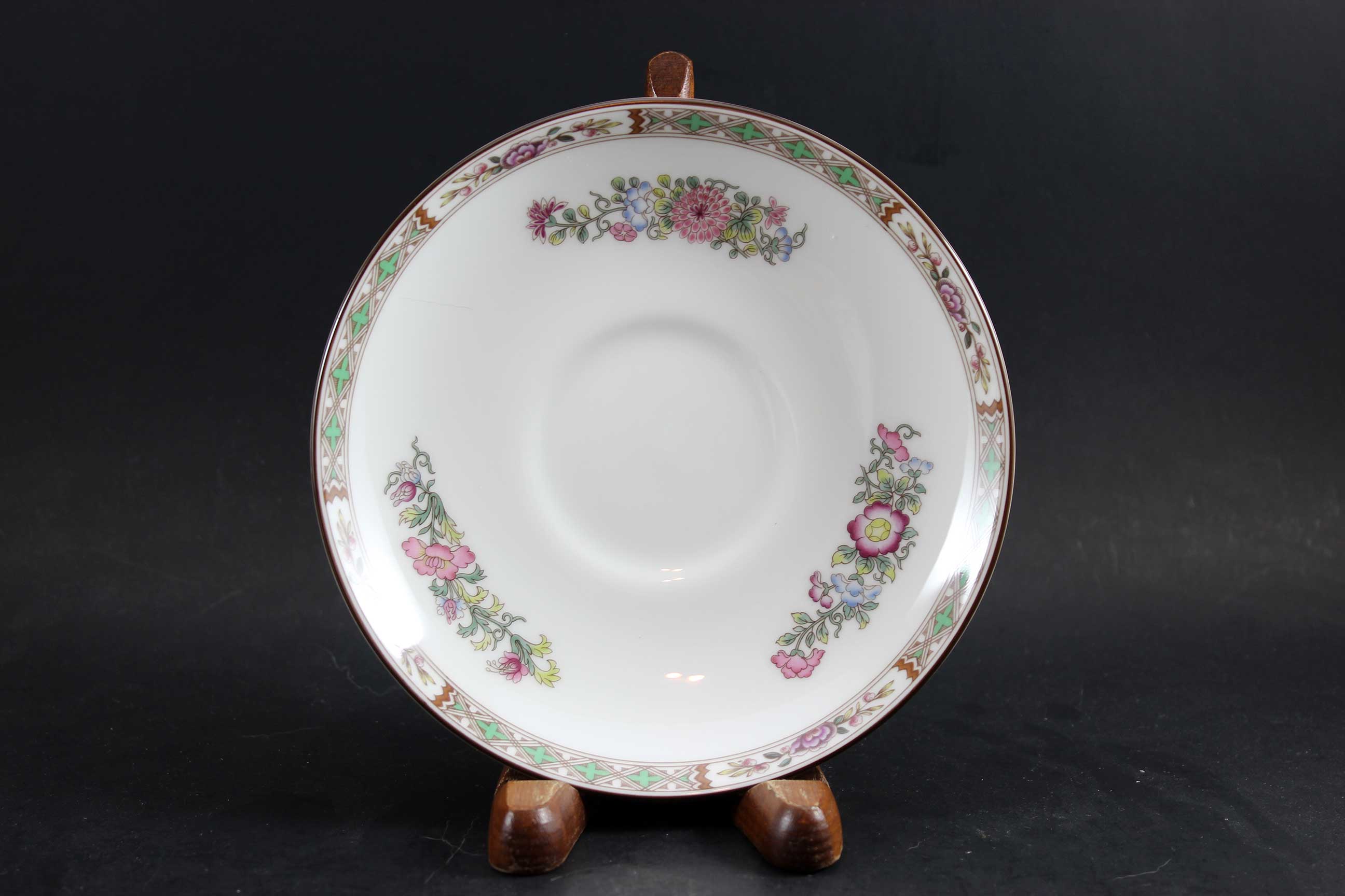 Wedgwood, Kutani Crane Bone China