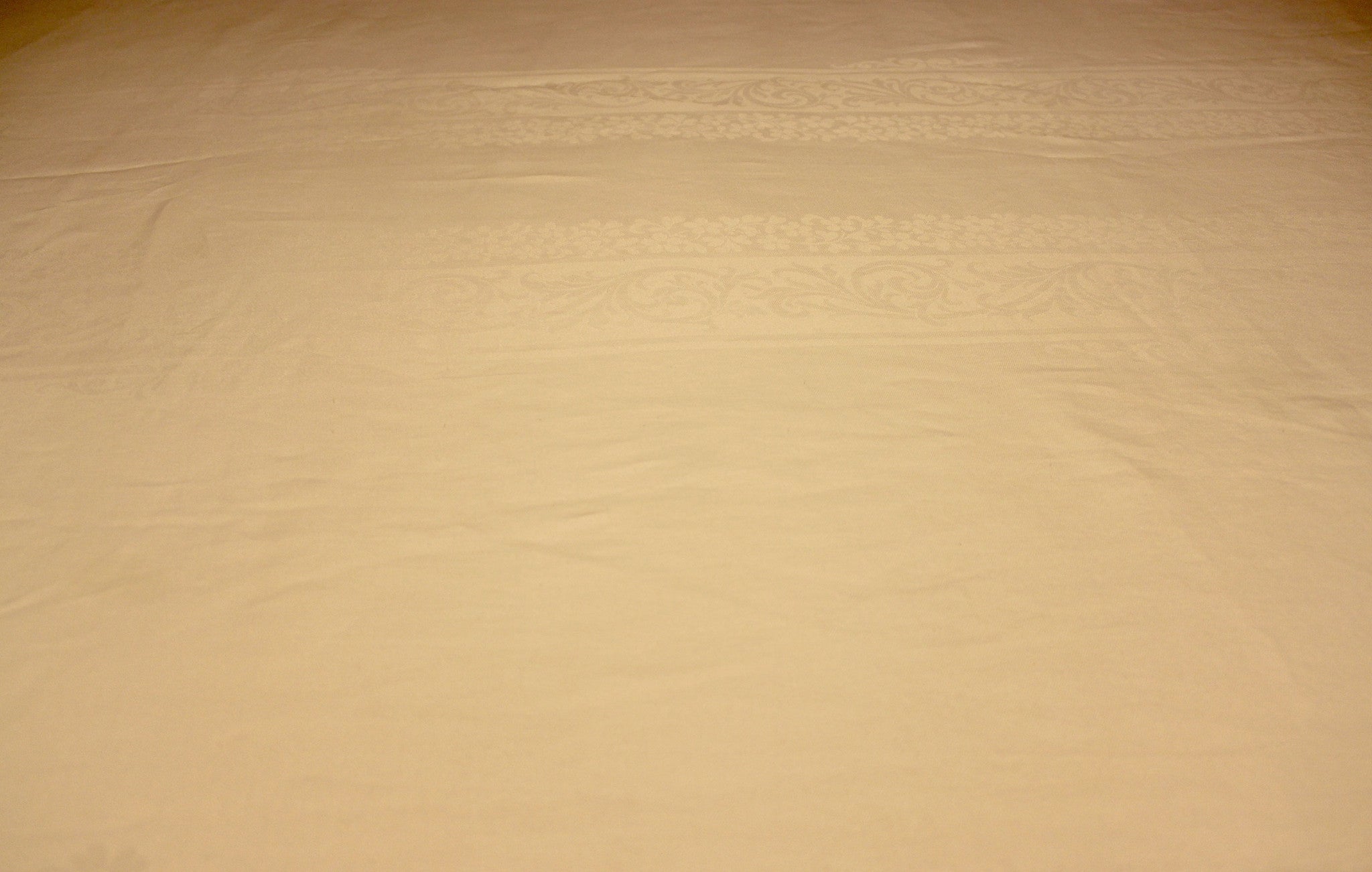 Large DDamask Linen TCloth