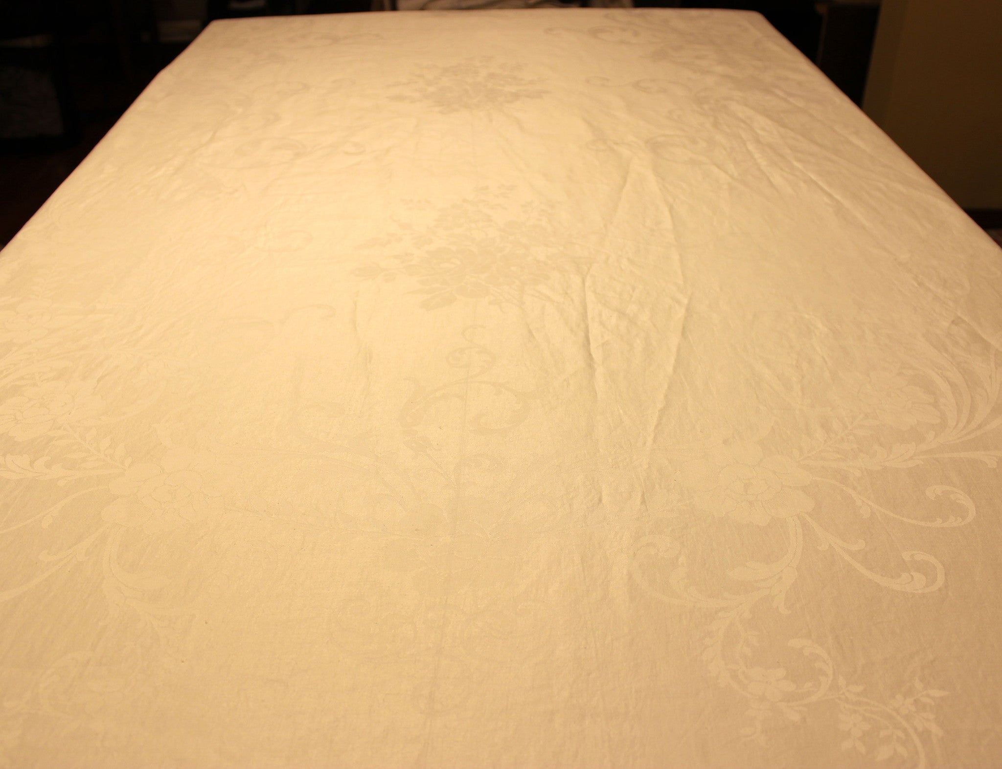 Large DDamask Linen TCloth