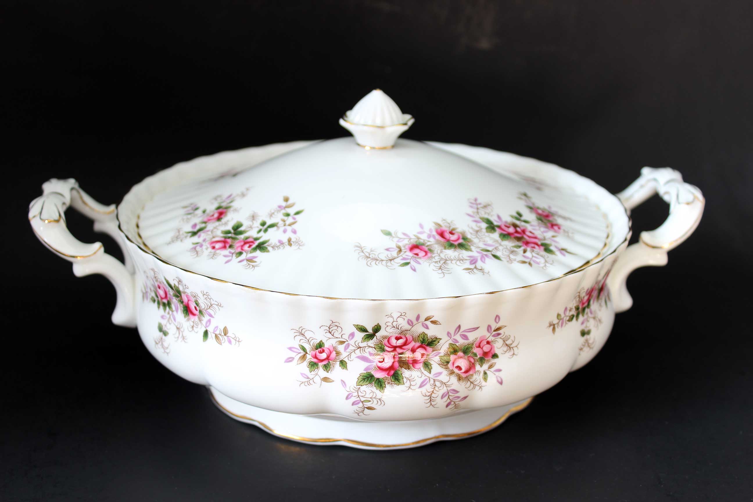Royal Albert, Lavender Rose, Covered Vegetable Dish