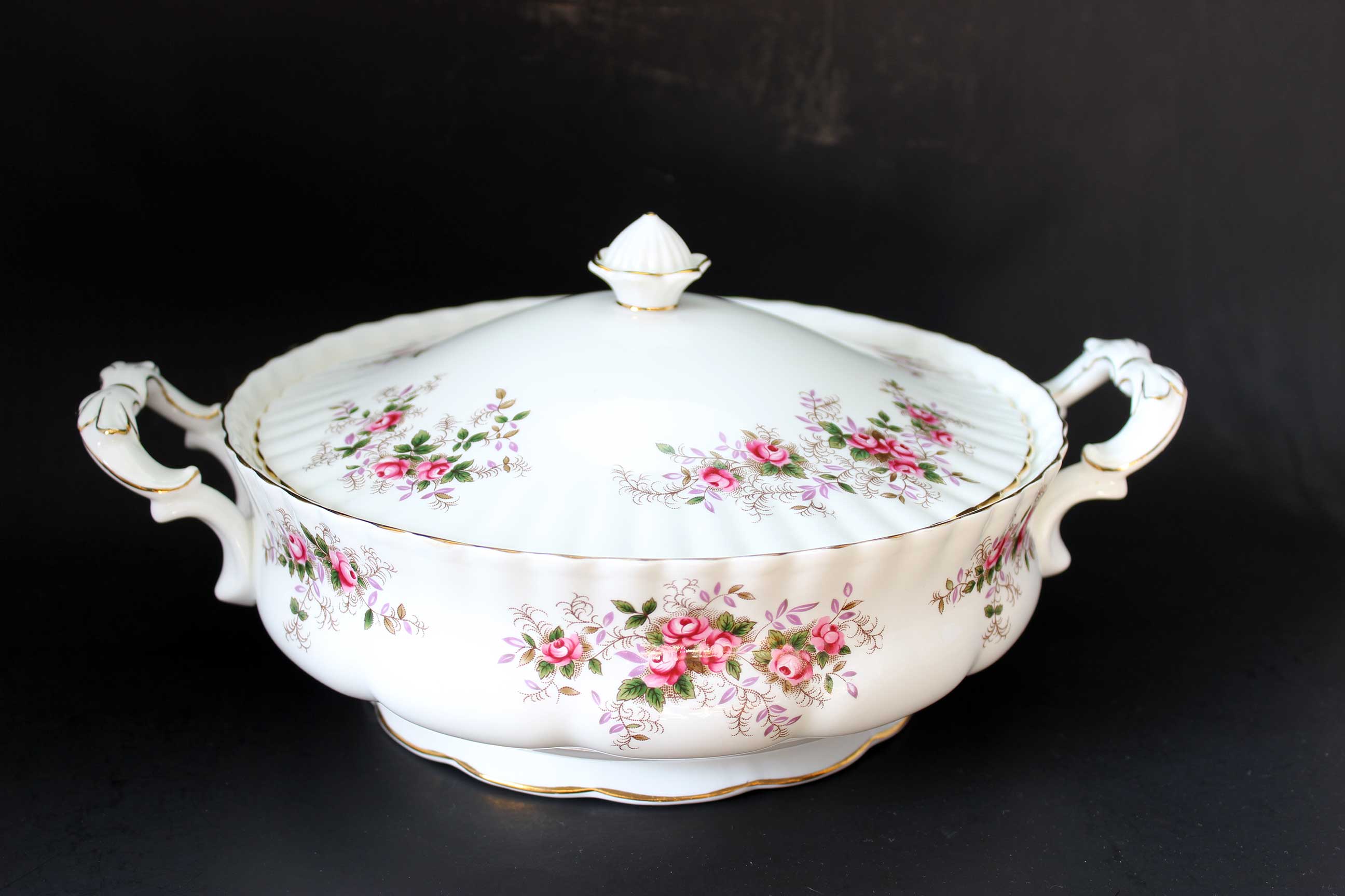 Royal Albert, Lavender Rose, Covered Vegetable Dish